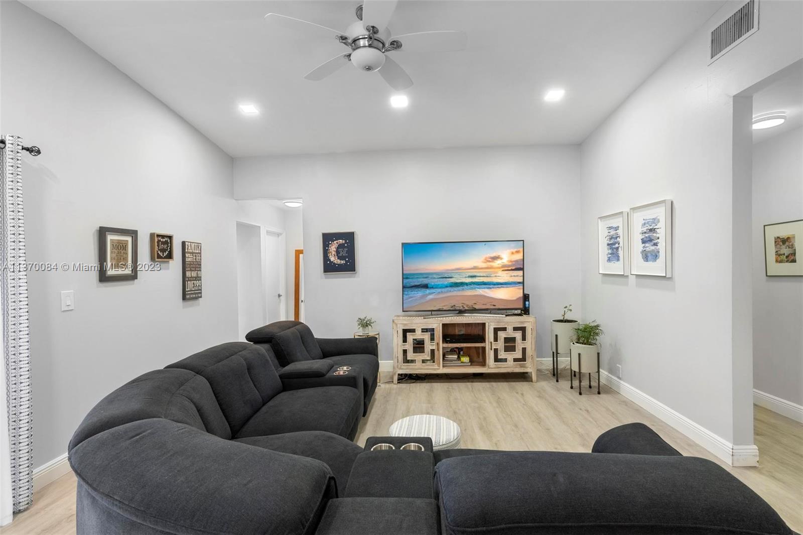 8676 Bridle Path Ct Unit: 108B