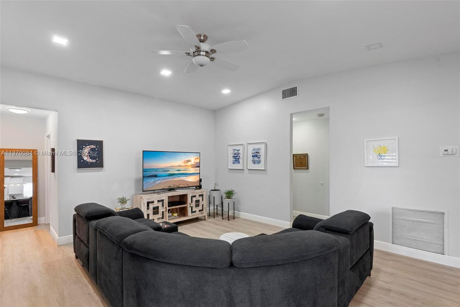 8676 Bridle Path Ct Unit: 108B
