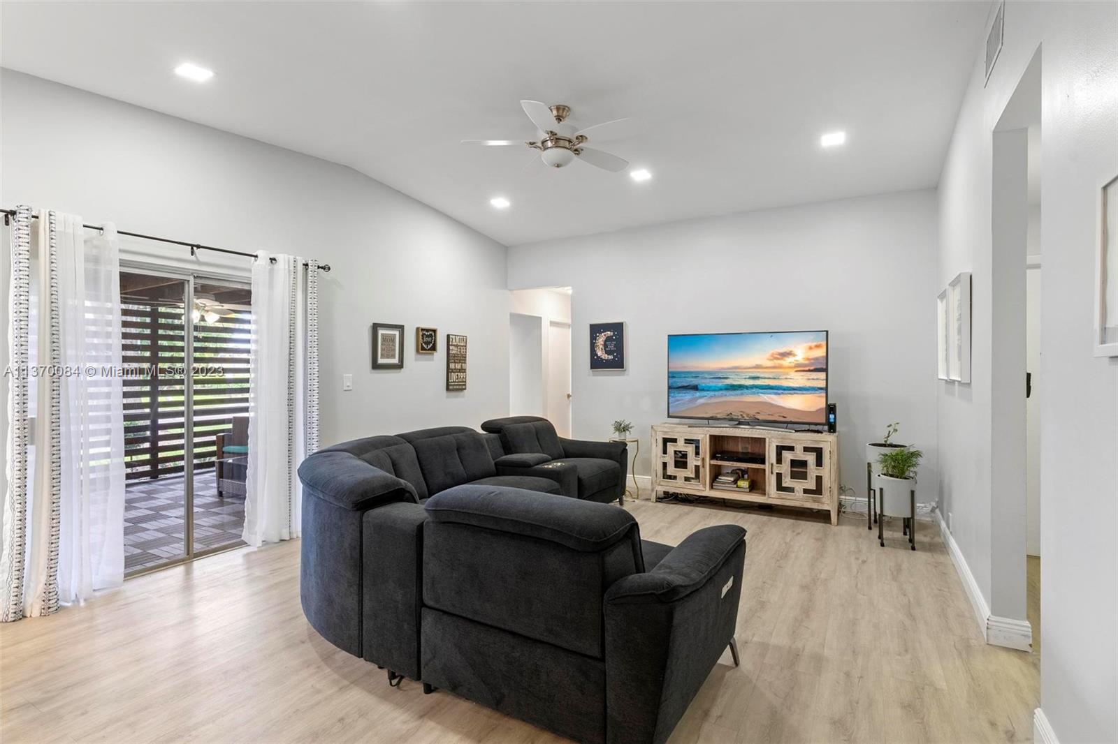 8676 Bridle Path Ct Unit: 108B