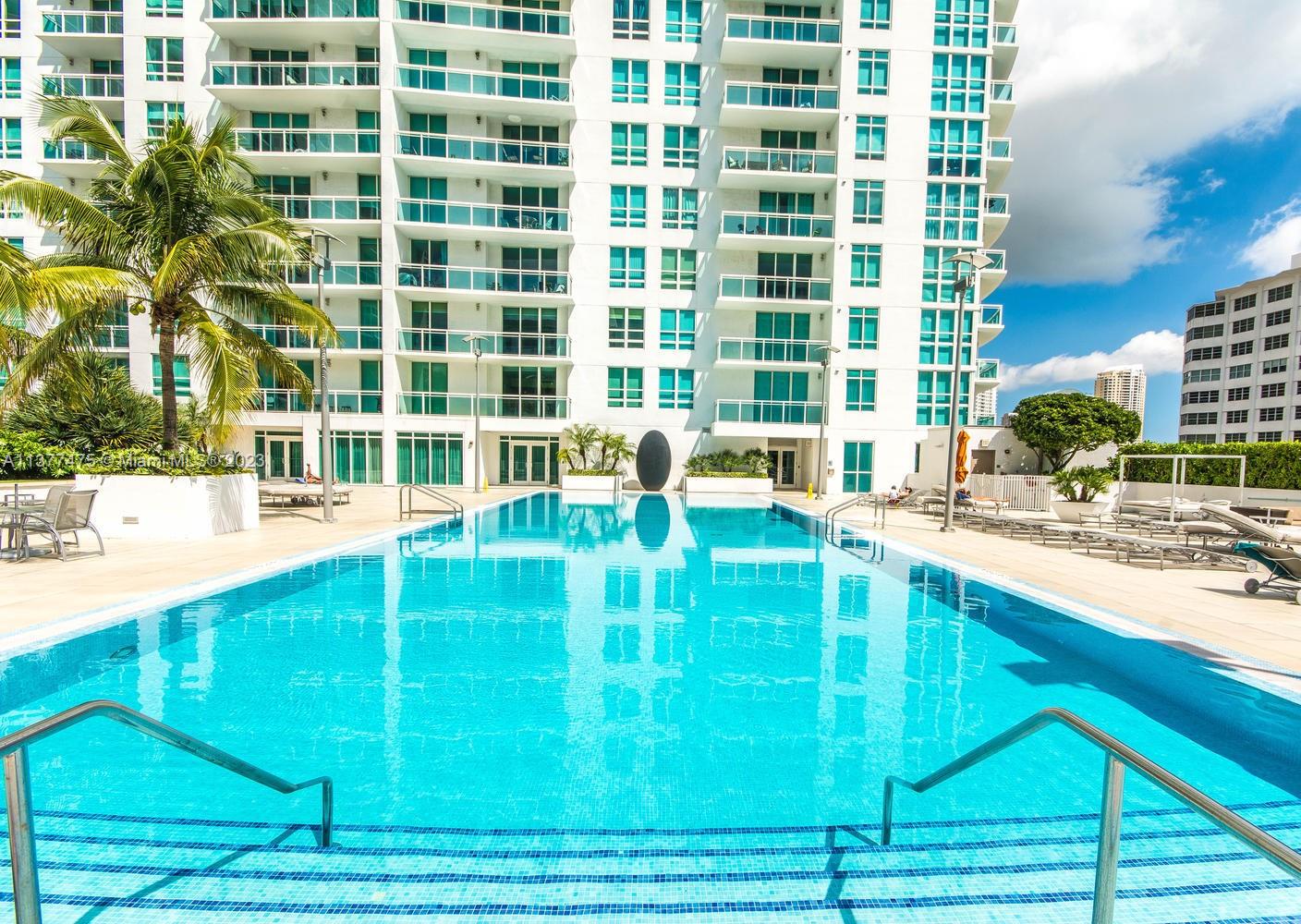 951 Brickell Ave Unit: 2902