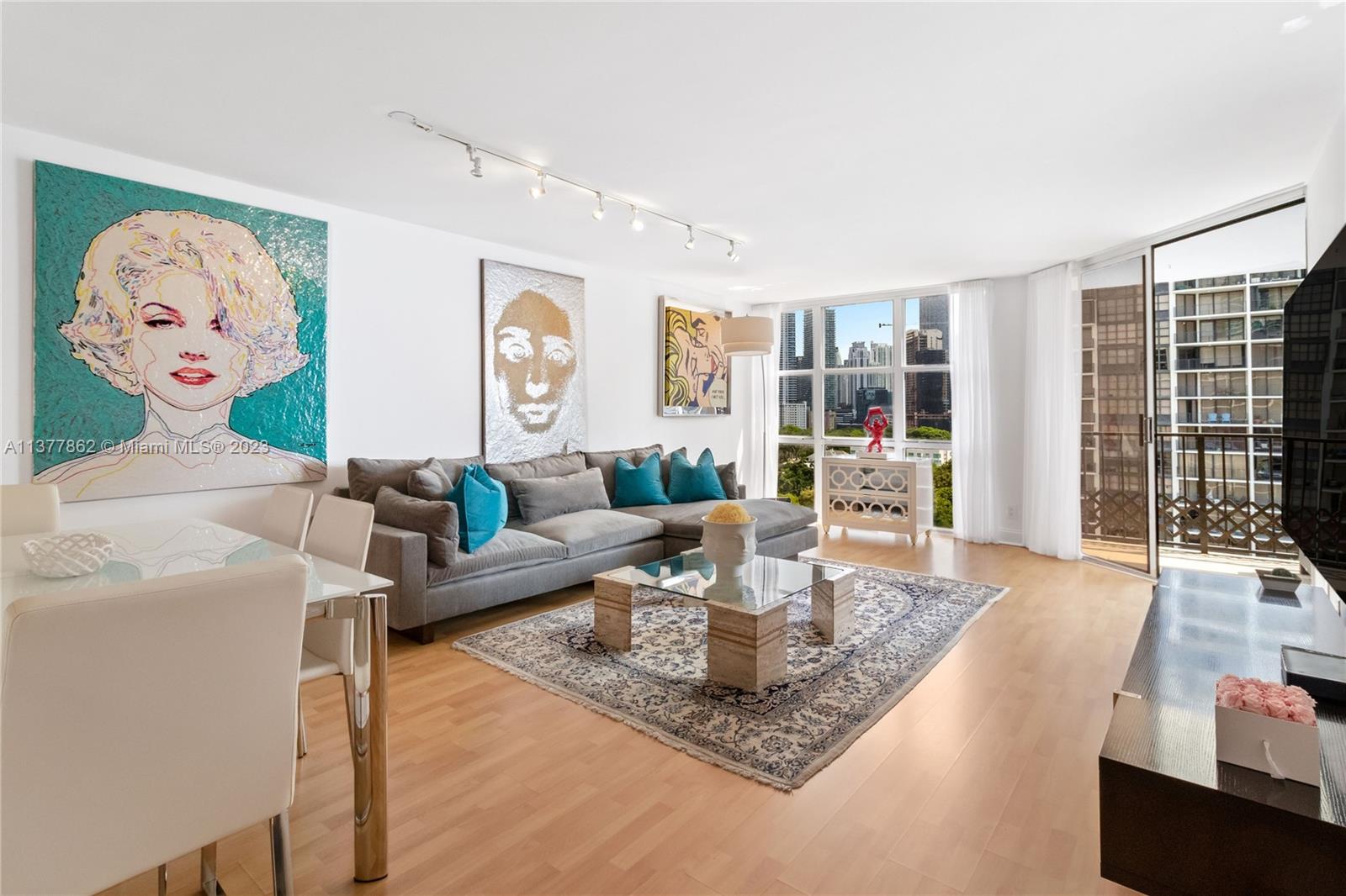 1915 Brickell Ave Unit: 1402