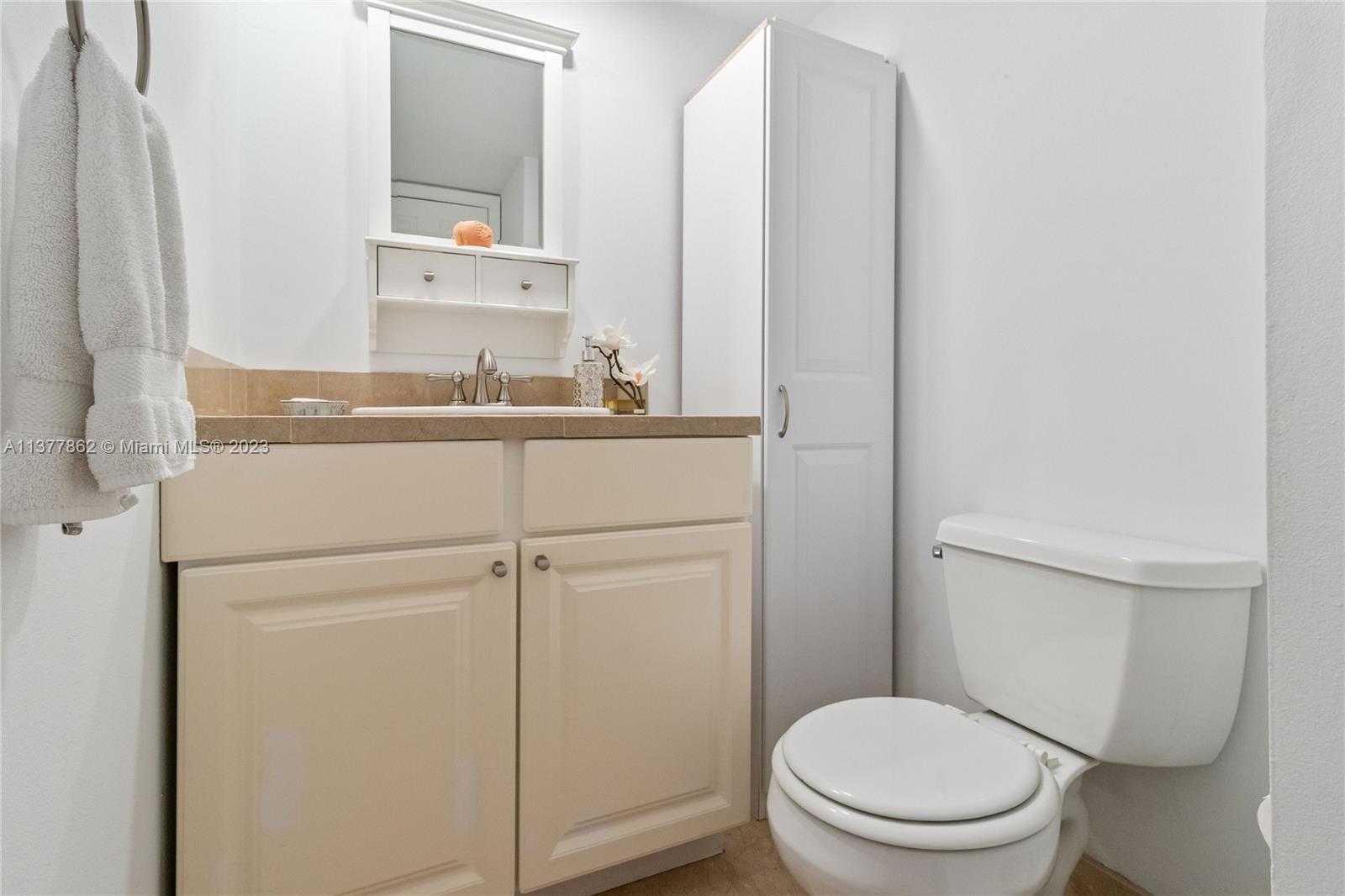 1915 Brickell Ave Unit: 1402