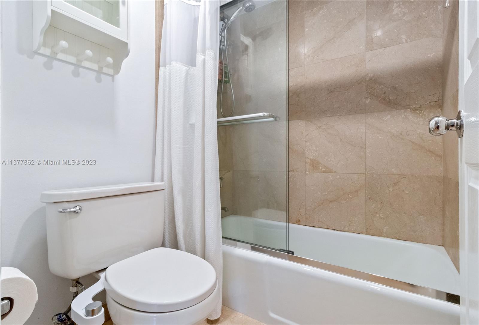 1915 Brickell Ave Unit: 1402