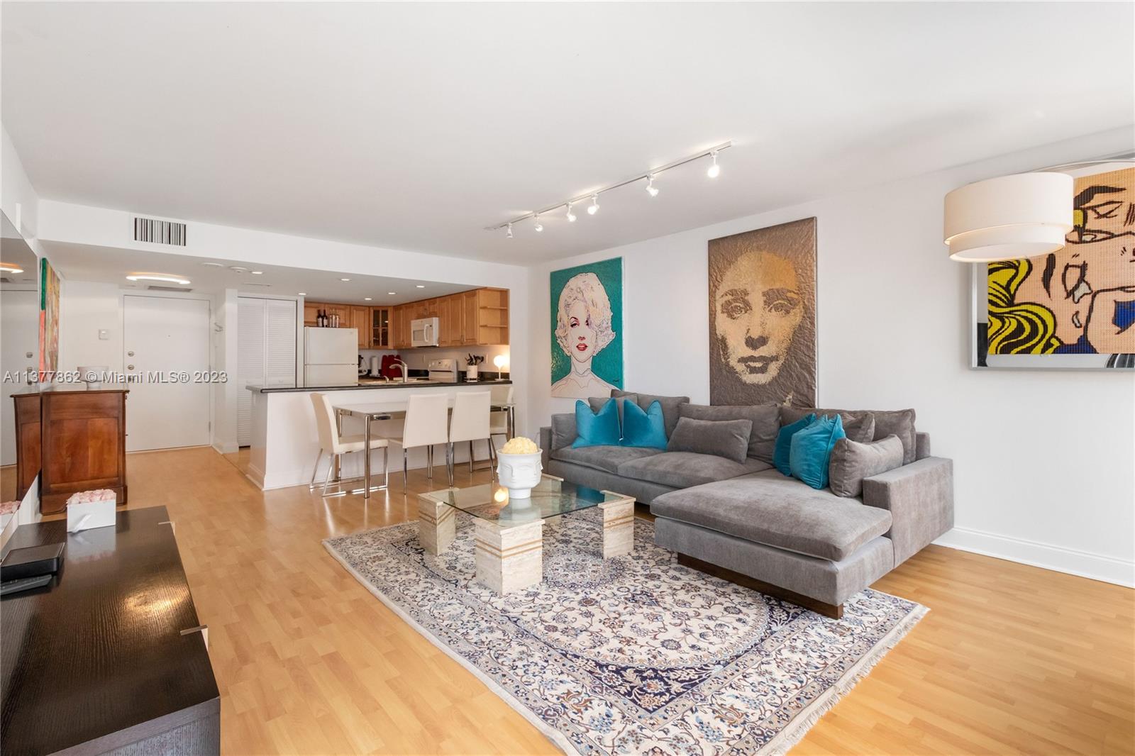 1915 Brickell Ave Unit: 1402
