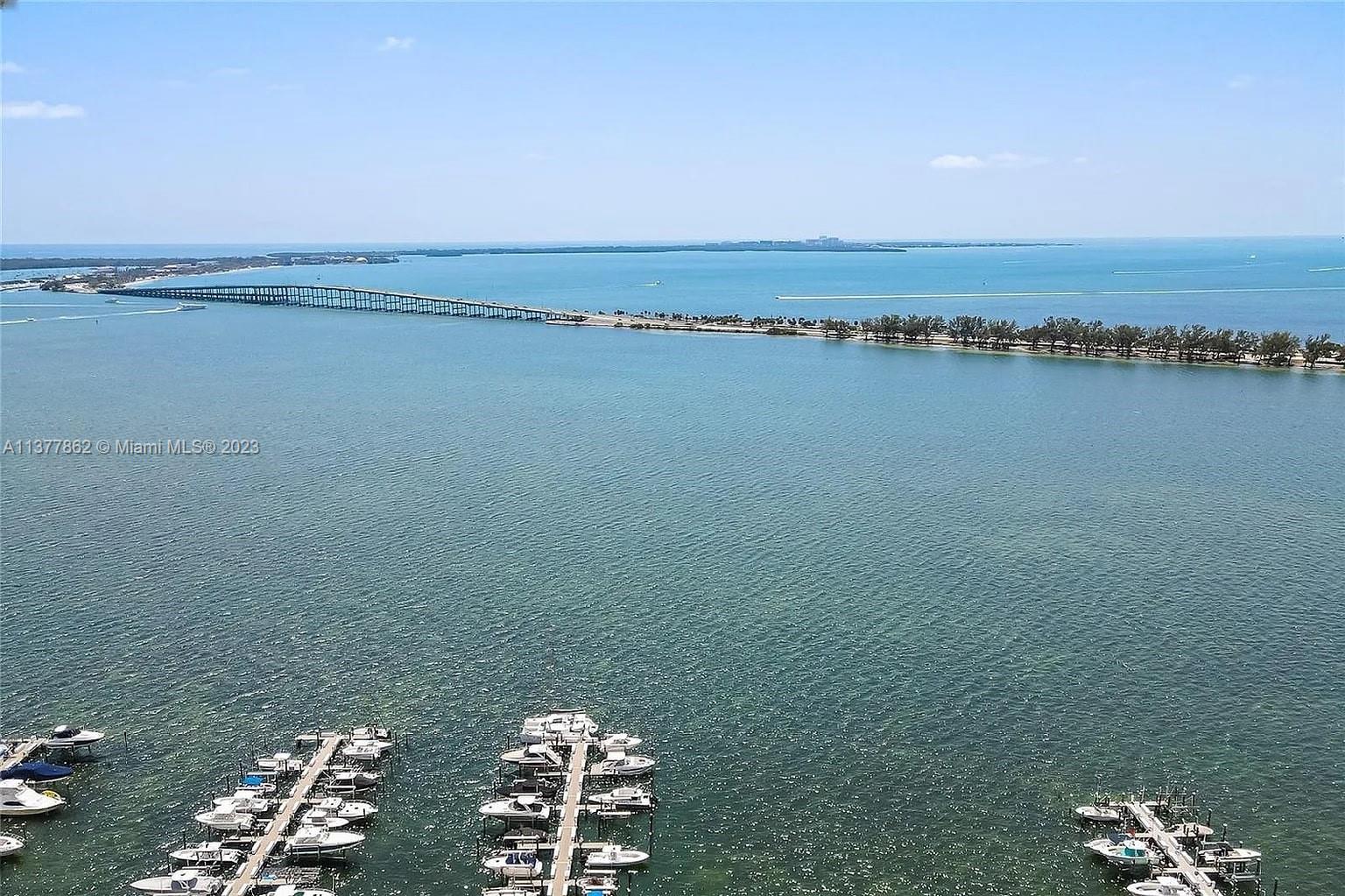 1915 Brickell Ave Unit: 1402