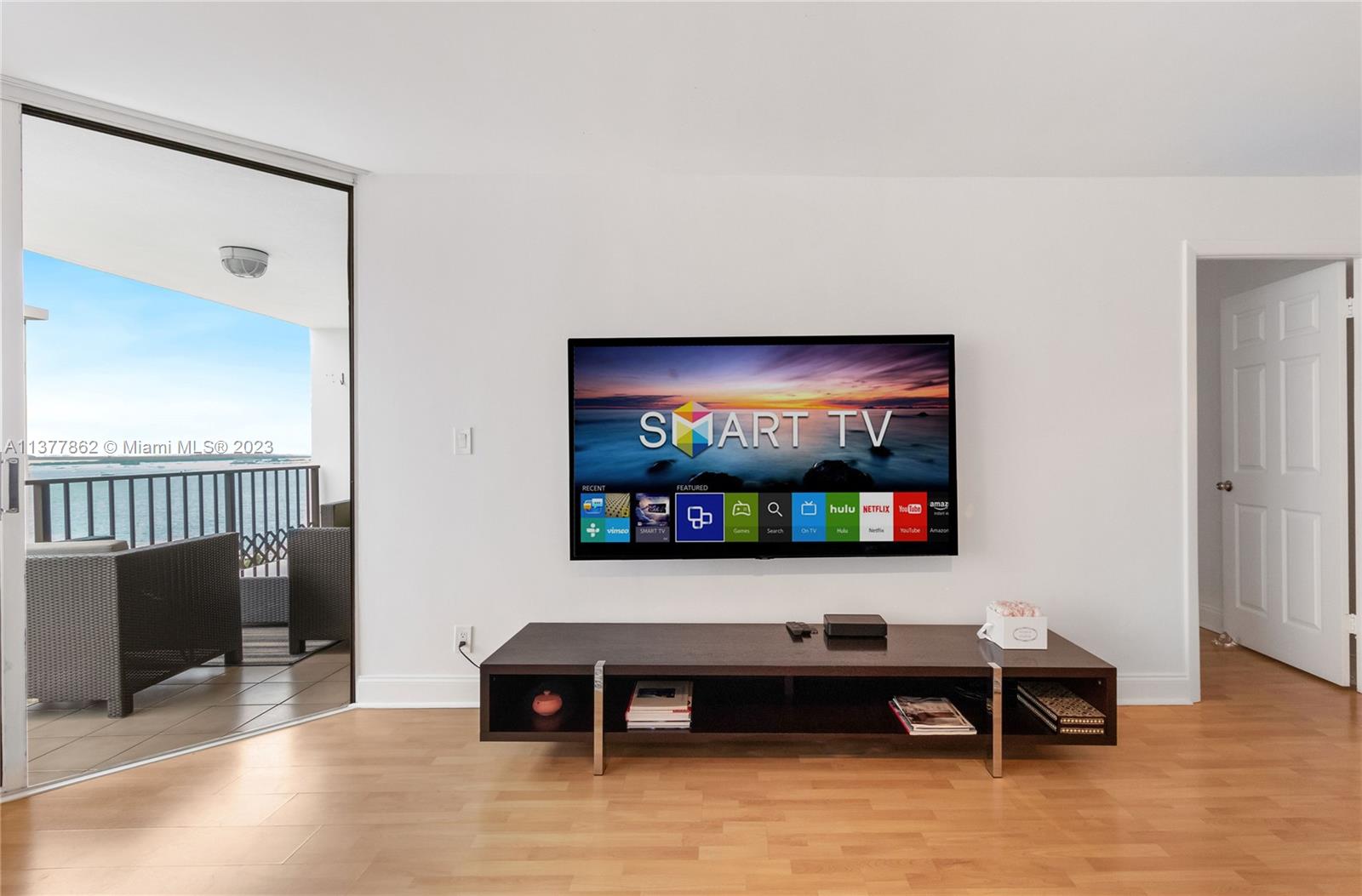 1915 Brickell Ave Unit: 1402