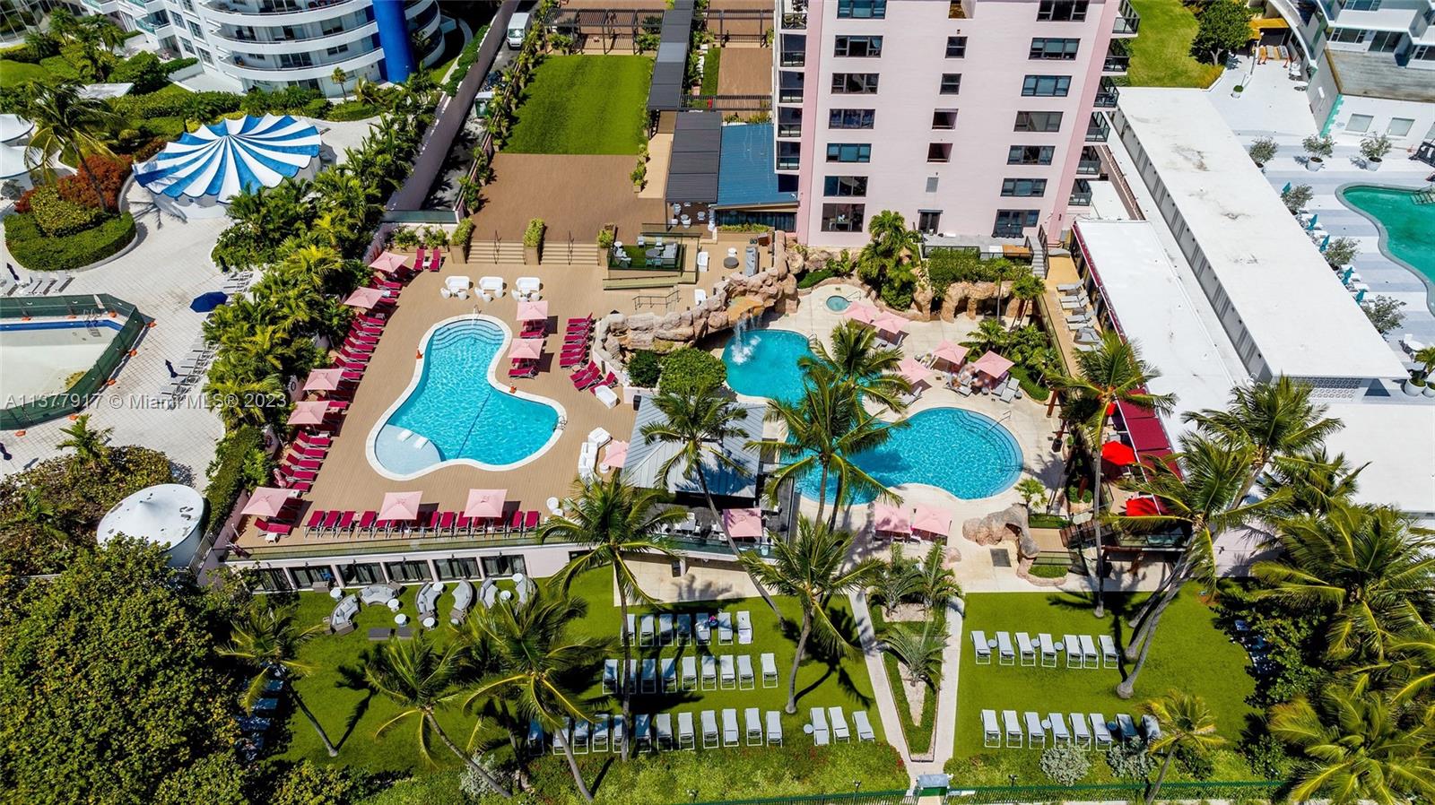 5225 Collins Ave # 503