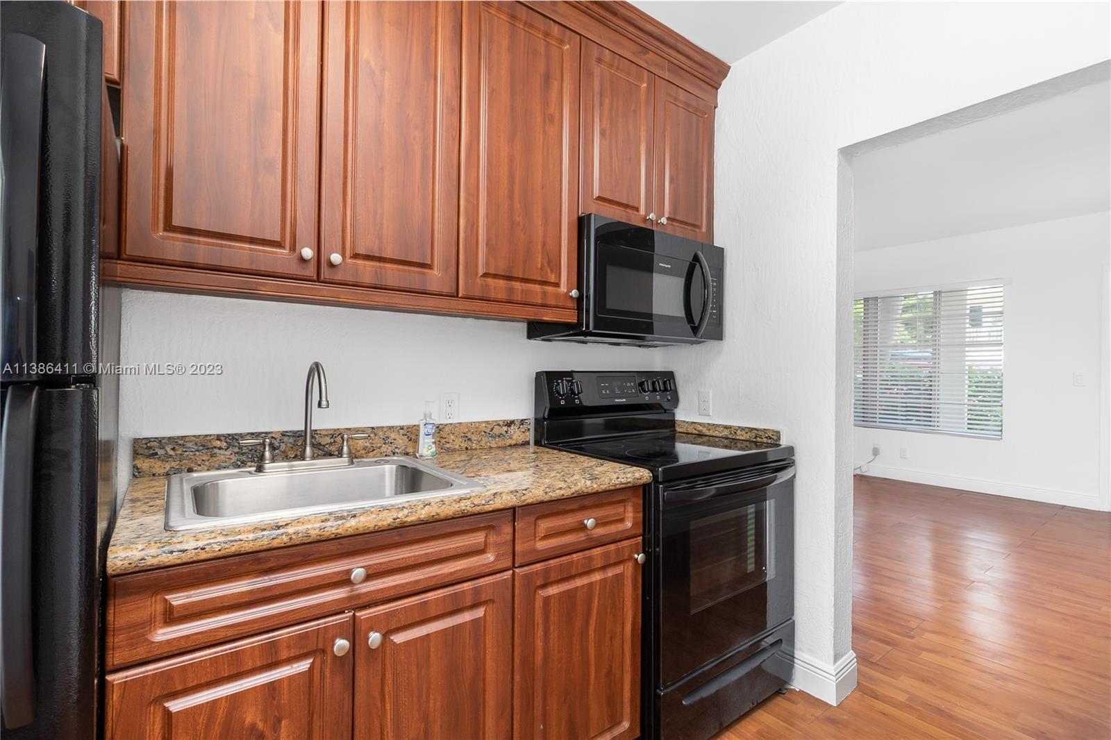 1241 14th St Unit: 5