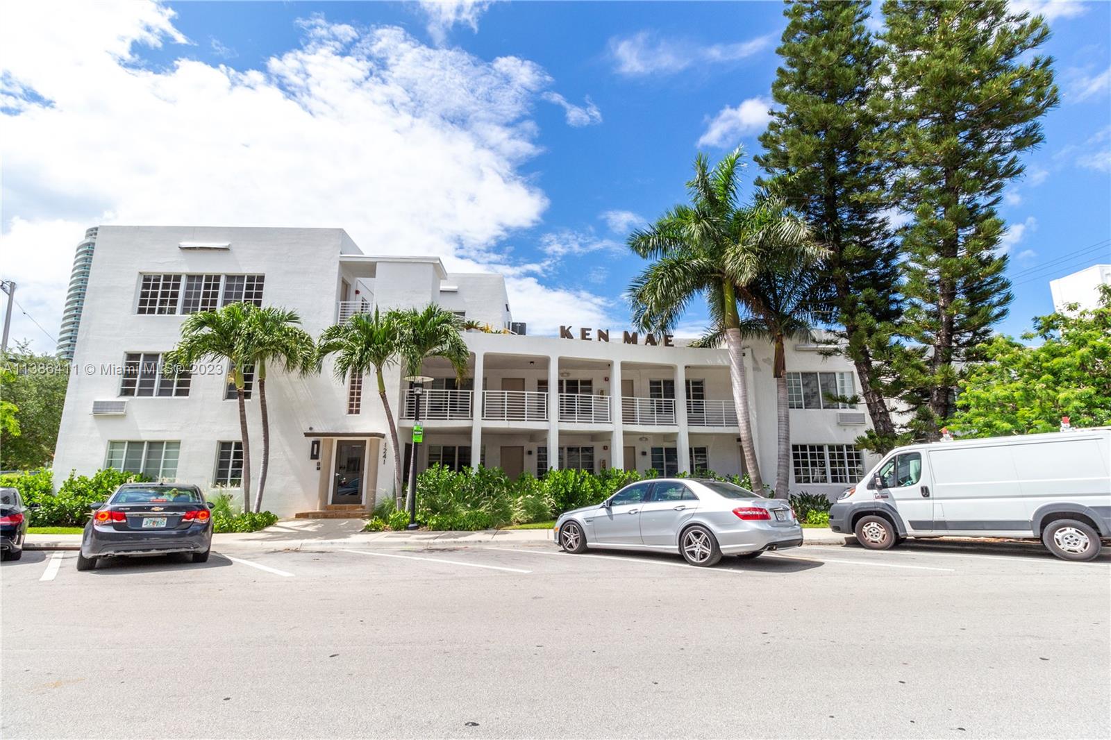1241 14th St Unit: 5