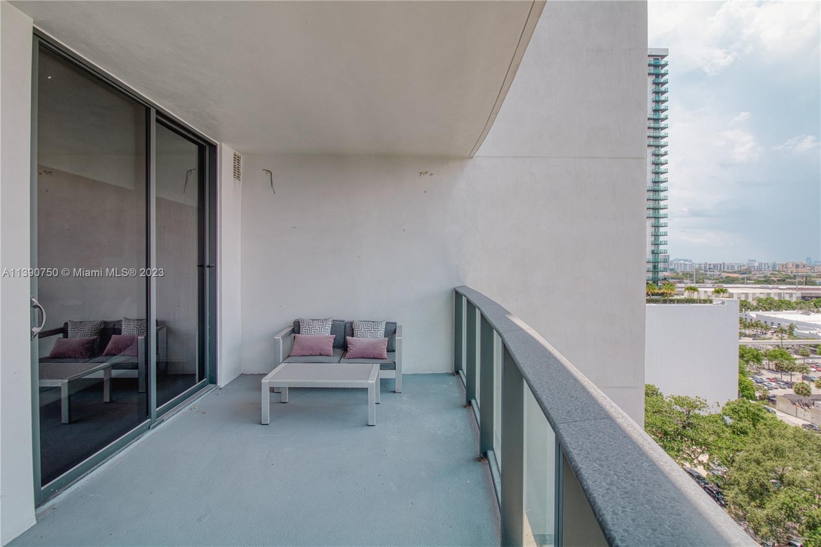 1600 NE 1st Ave Unit: 1111