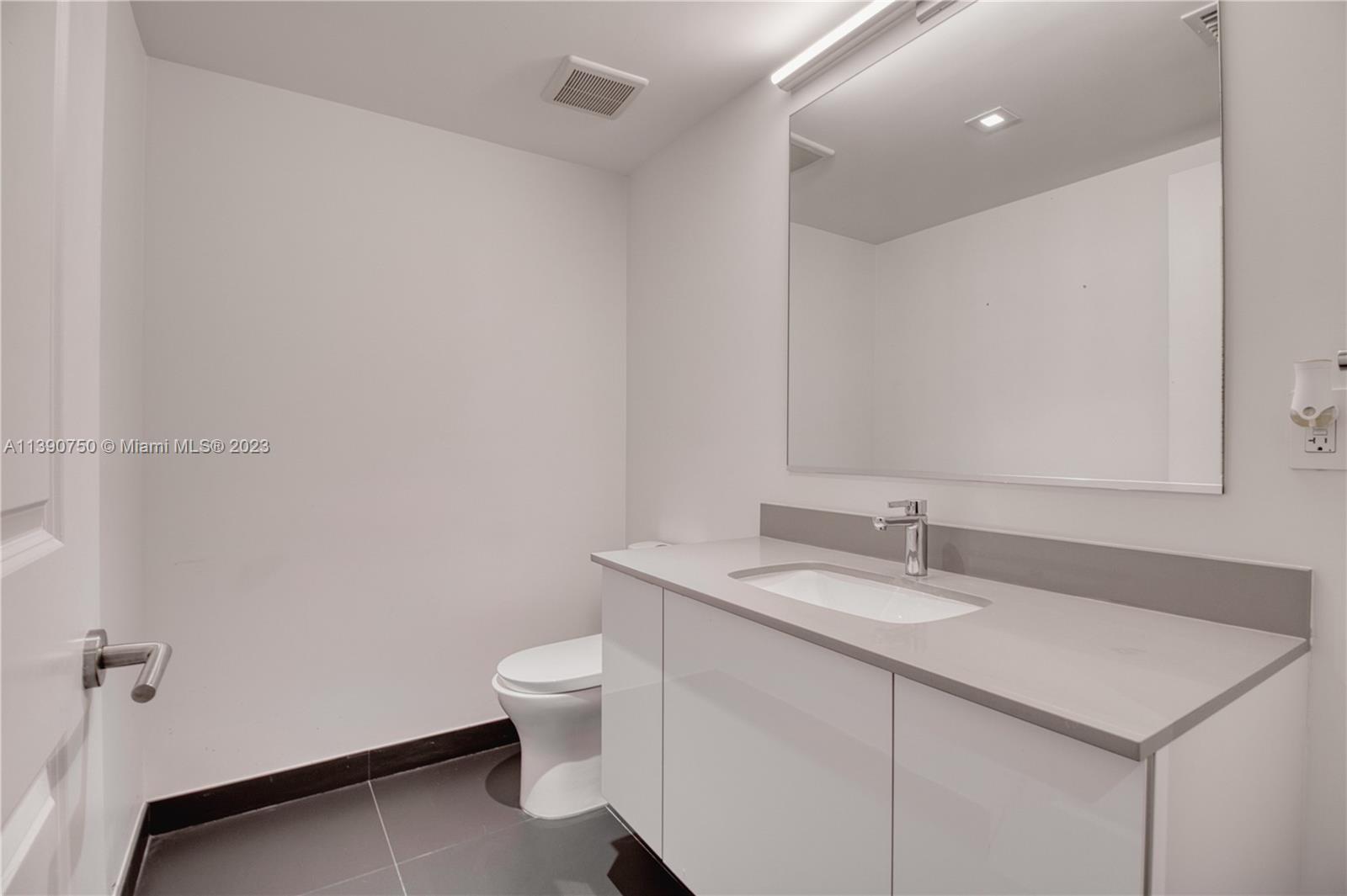 1600 NE 1st Ave Unit: 1111