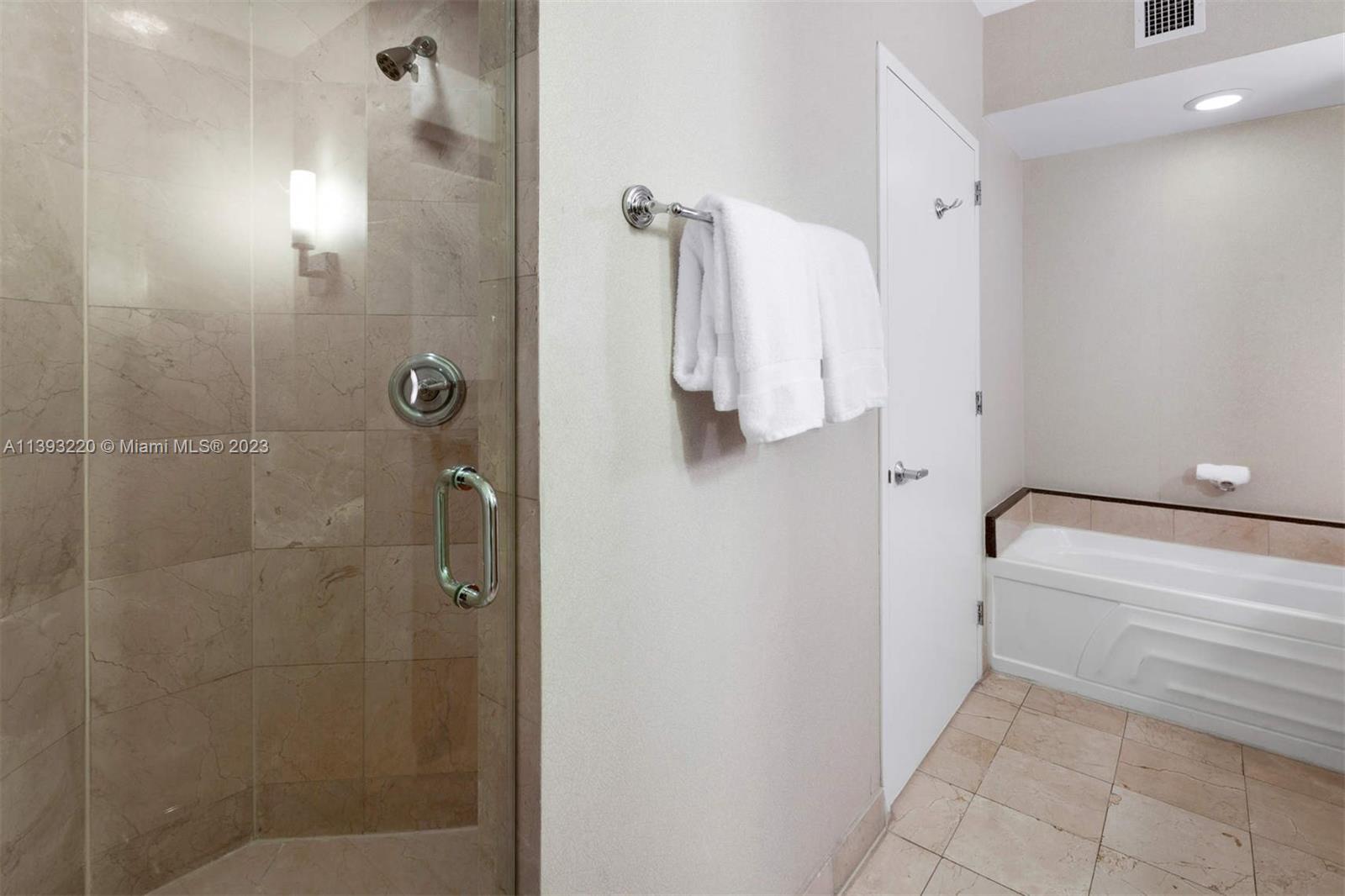 18001 Collins Ave # 1606