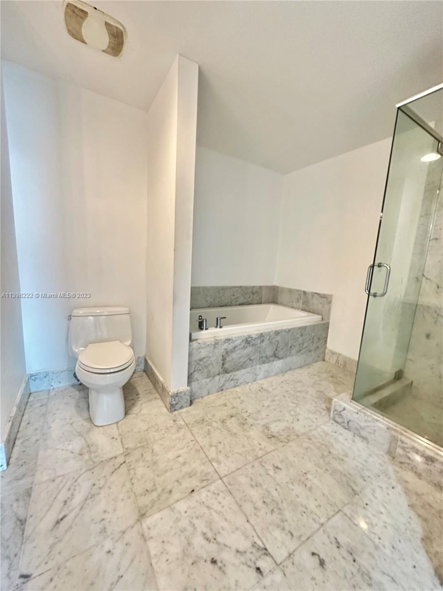 244 Biscayne Blvd Unit: 2610