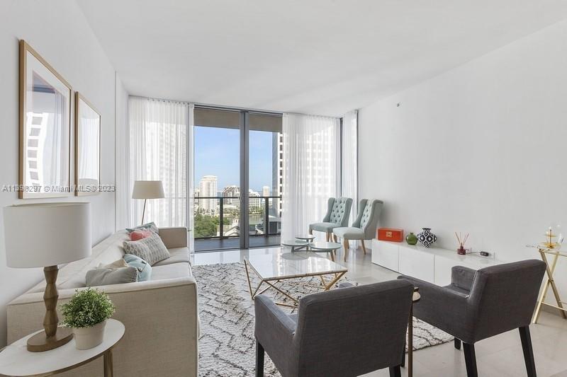 68 SE 6th St Unit: 1209