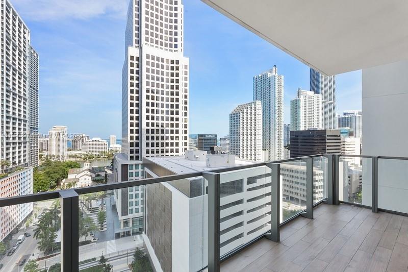 68 SE 6th St Unit: 1209