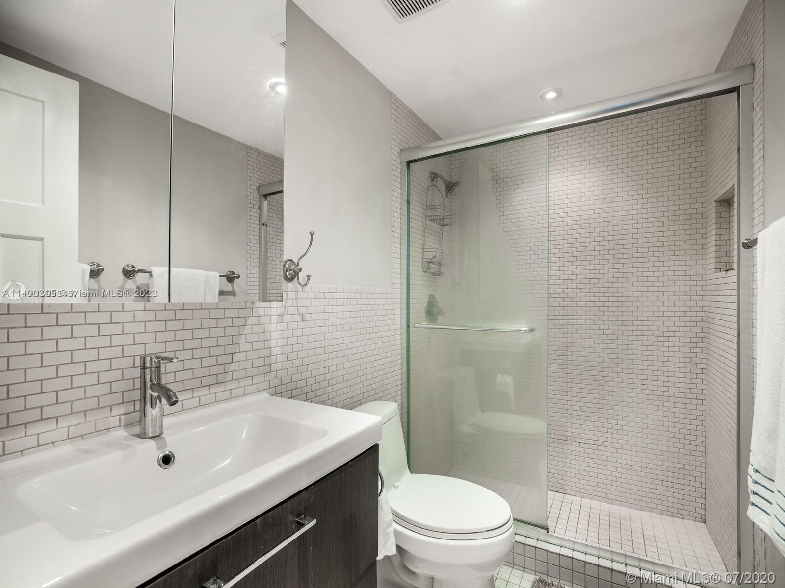 145 SE 25th Rd Unit: 501