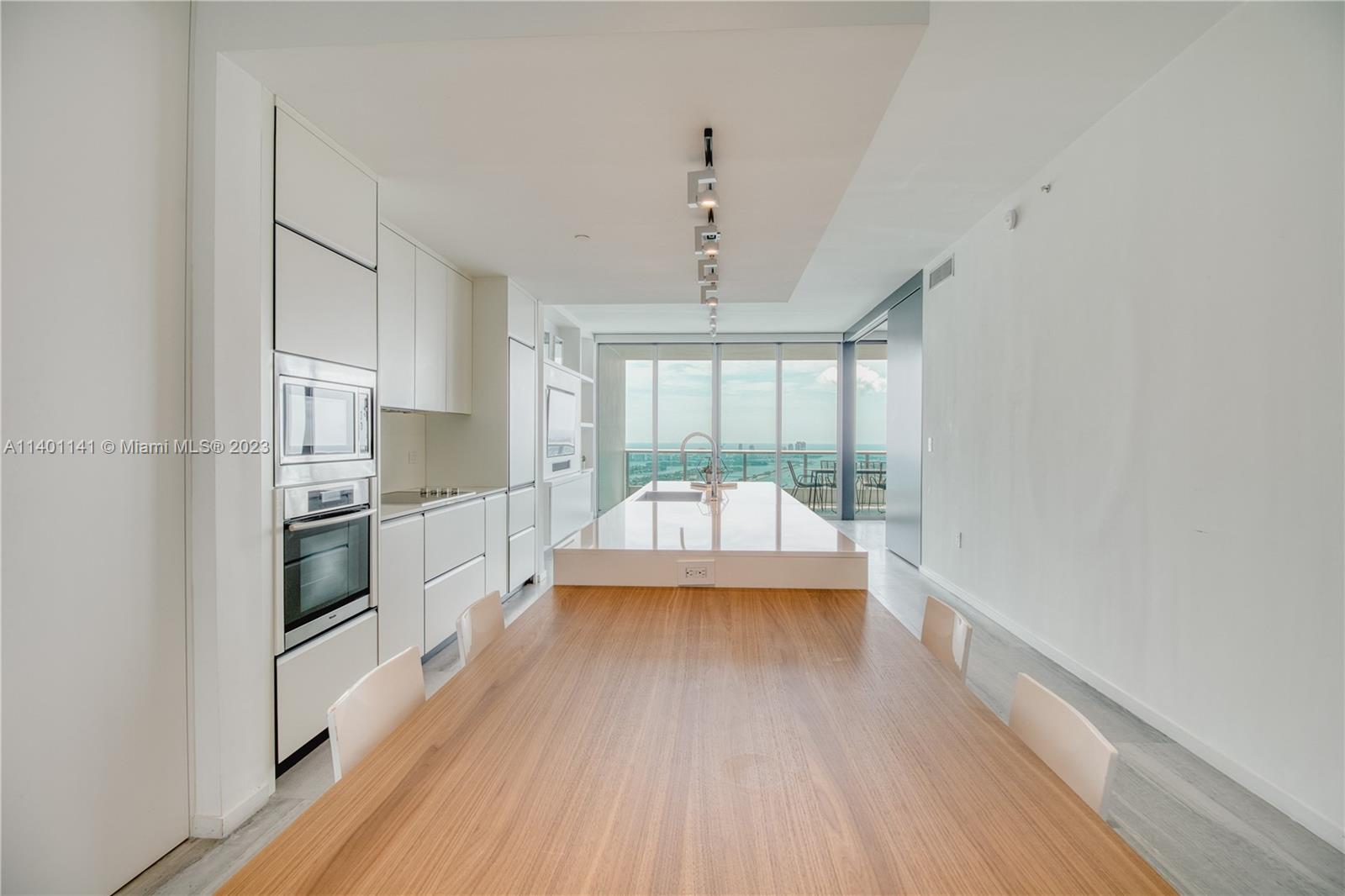 900 Biscayne Blvd Unit: 5605