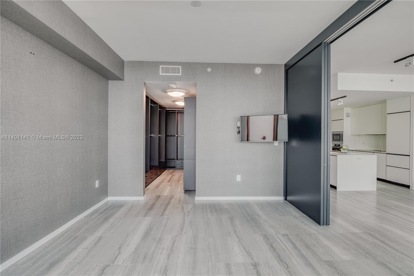 900 Biscayne Blvd Unit: 5605