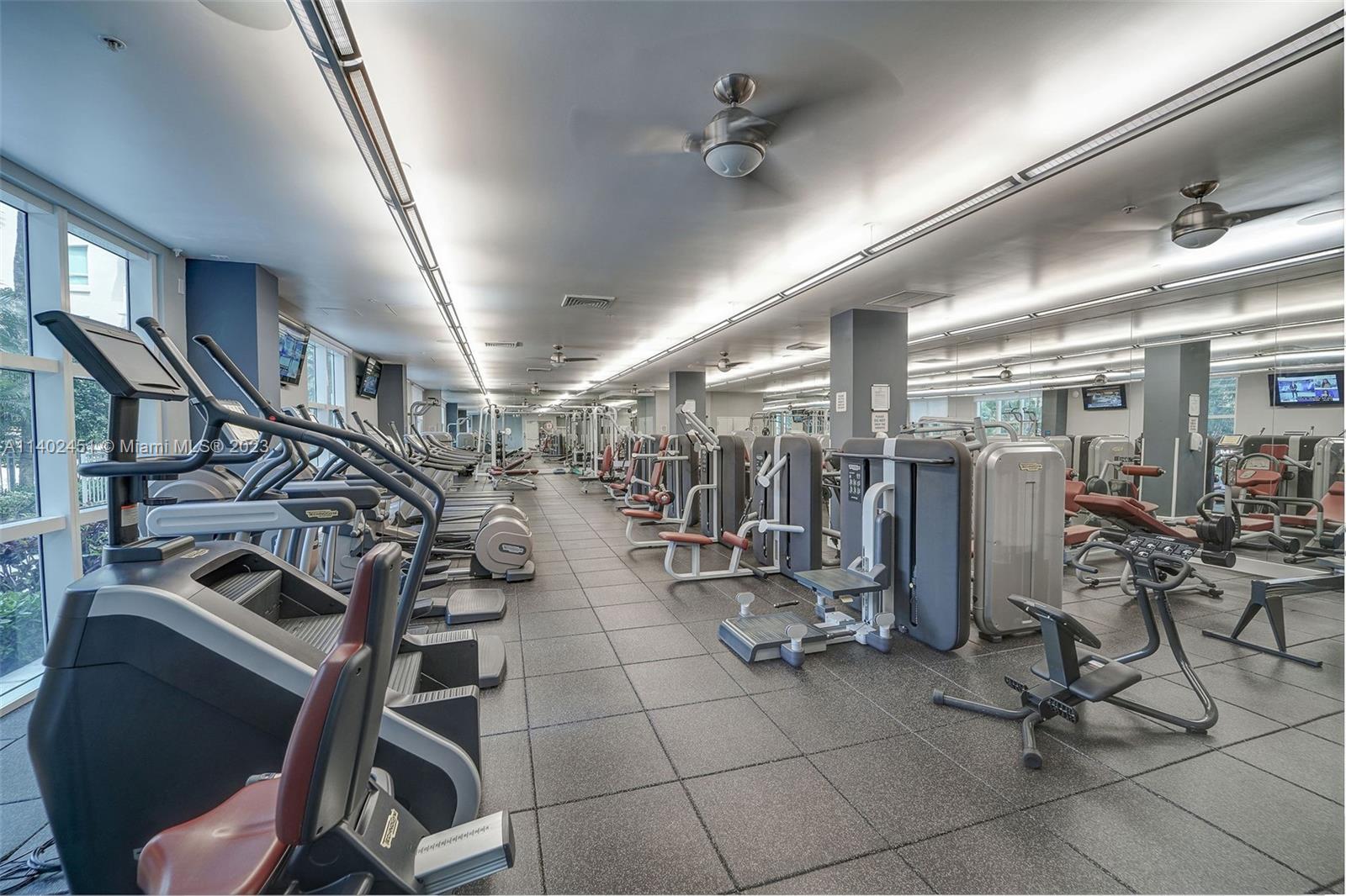 2000 N Bayshore Dr Unit: 312