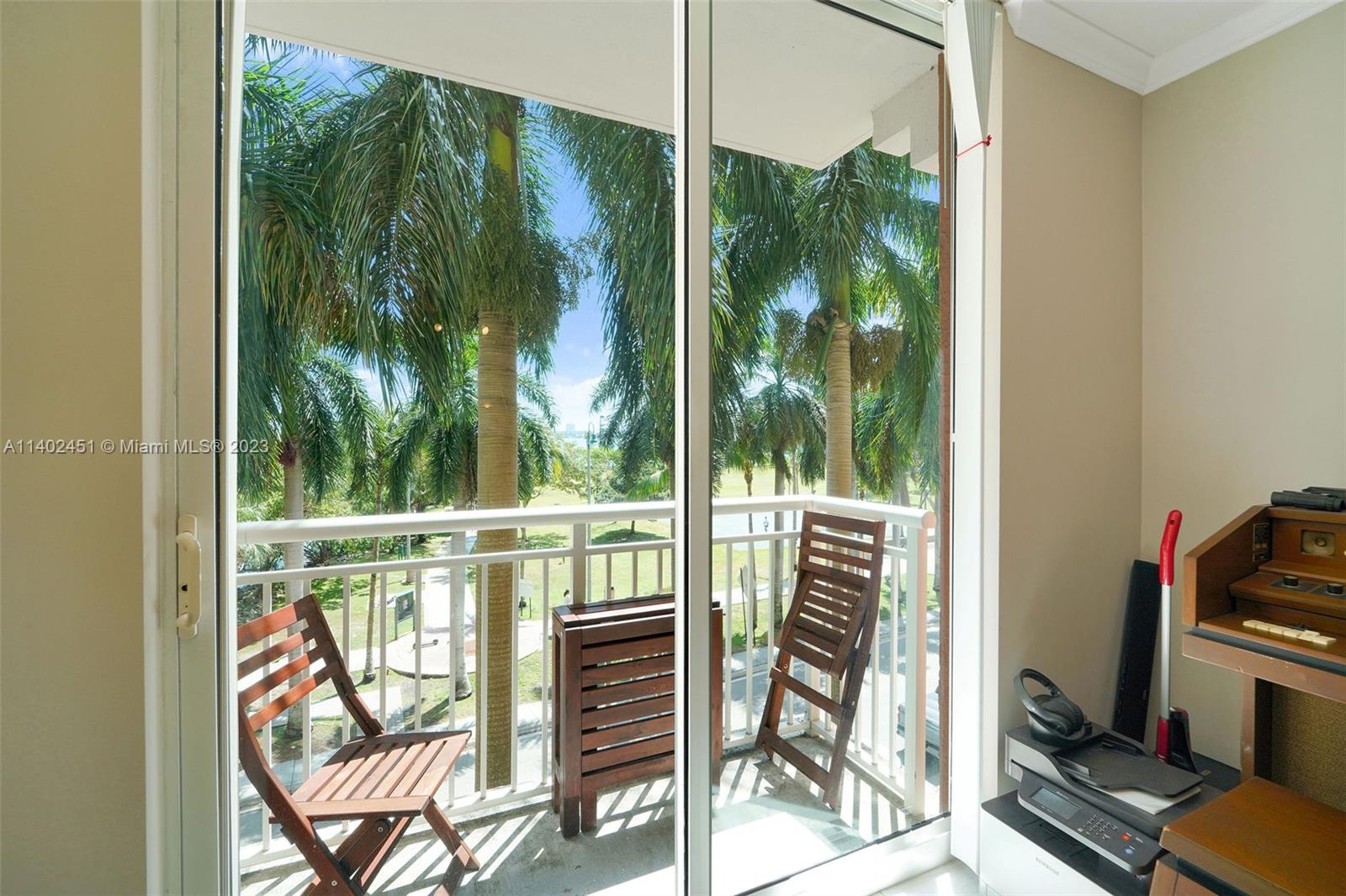2000 N Bayshore Dr Unit: 312