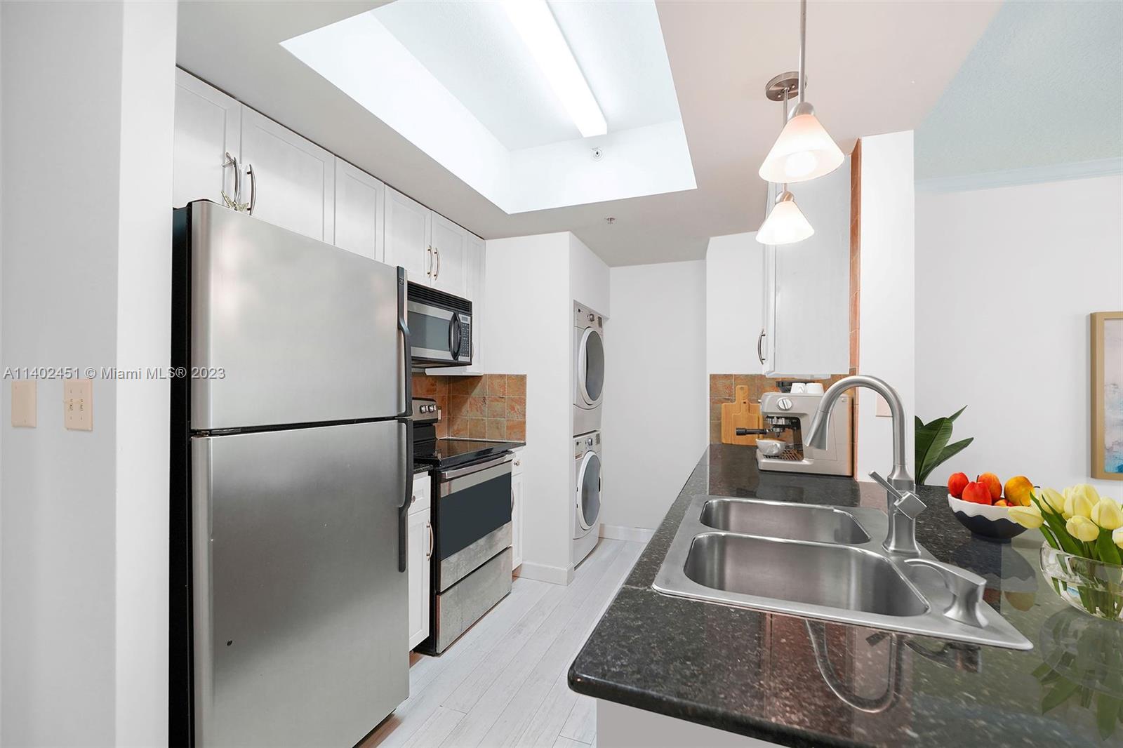 2000 N Bayshore Dr Unit: 312