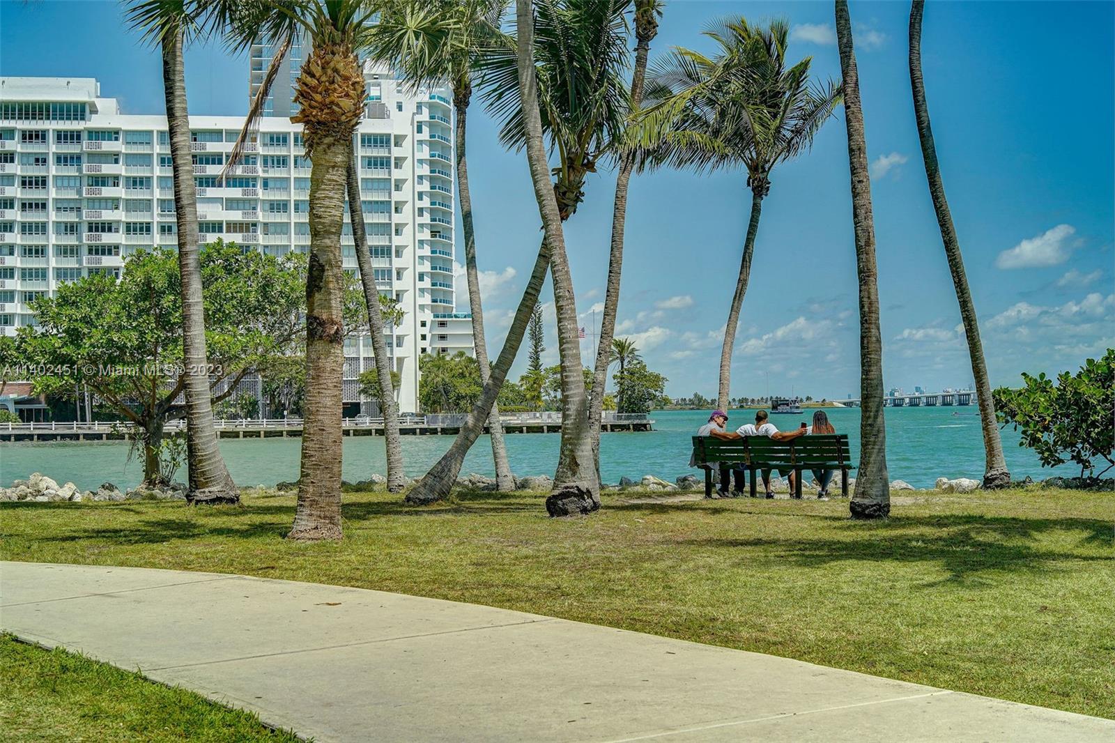 2000 N Bayshore Dr Unit: 312