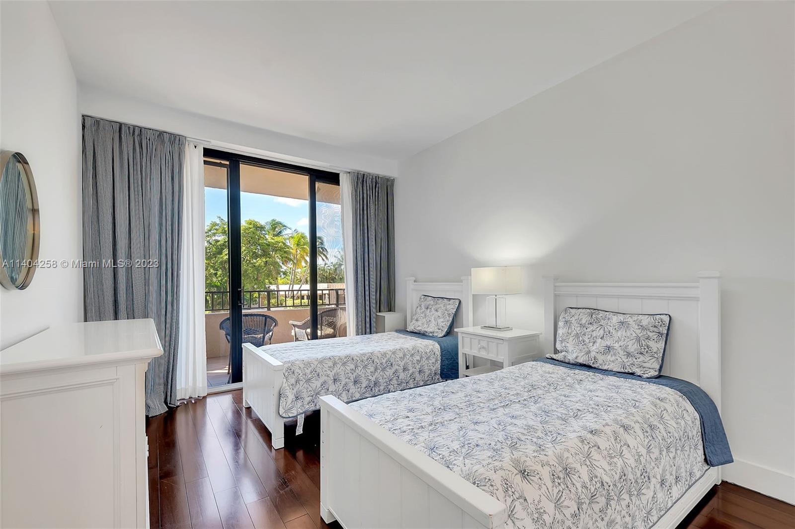 151 Crandon Blvd Unit: 237