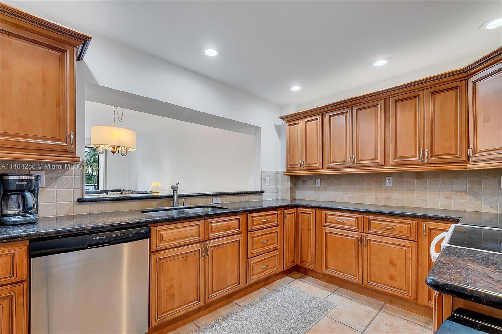 151 Crandon Blvd Unit: 237