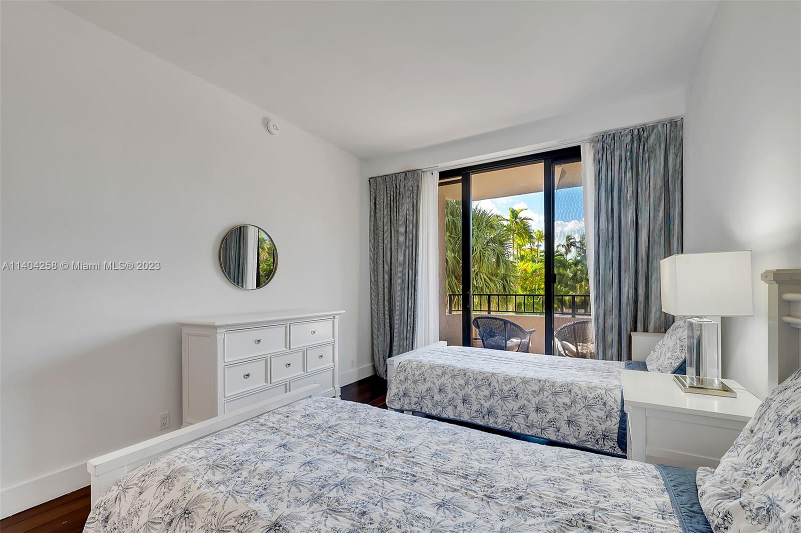 151 Crandon Blvd Unit: 237