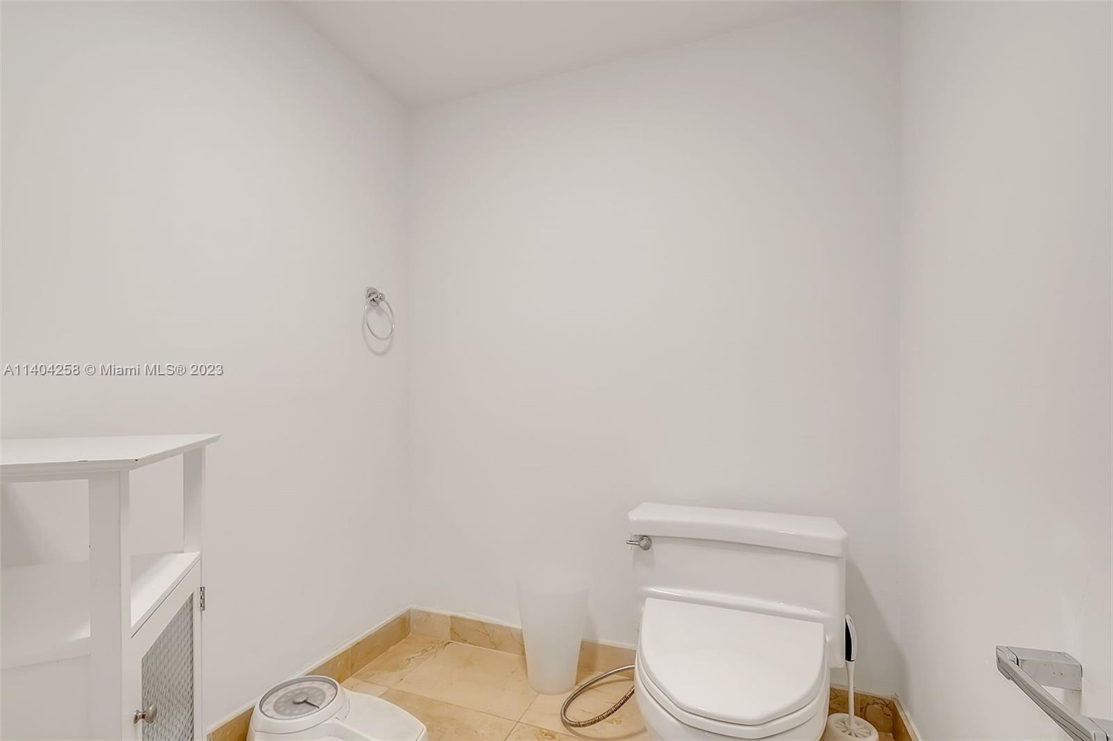 151 Crandon Blvd Unit: 237