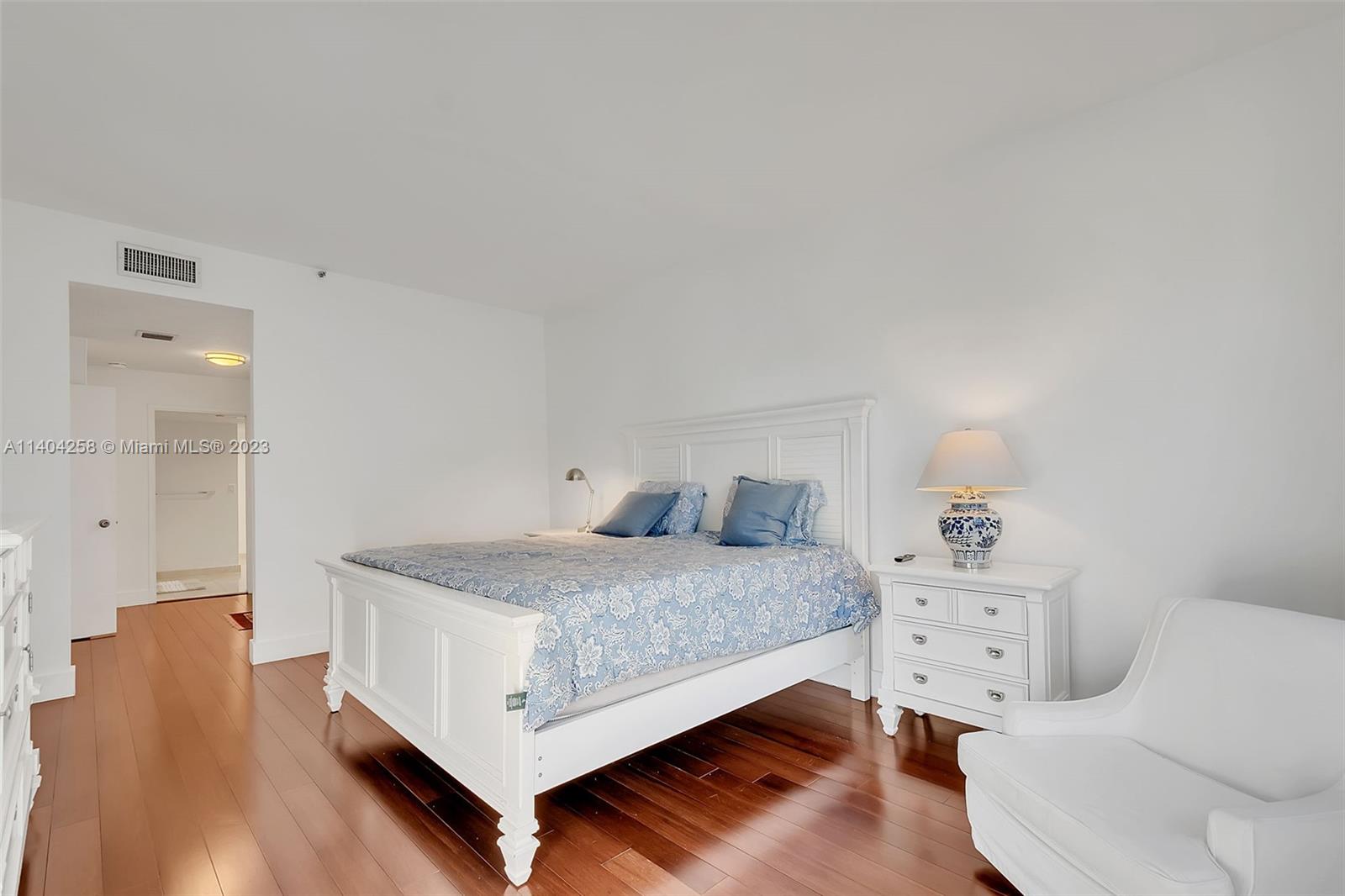 151 Crandon Blvd Unit: 237