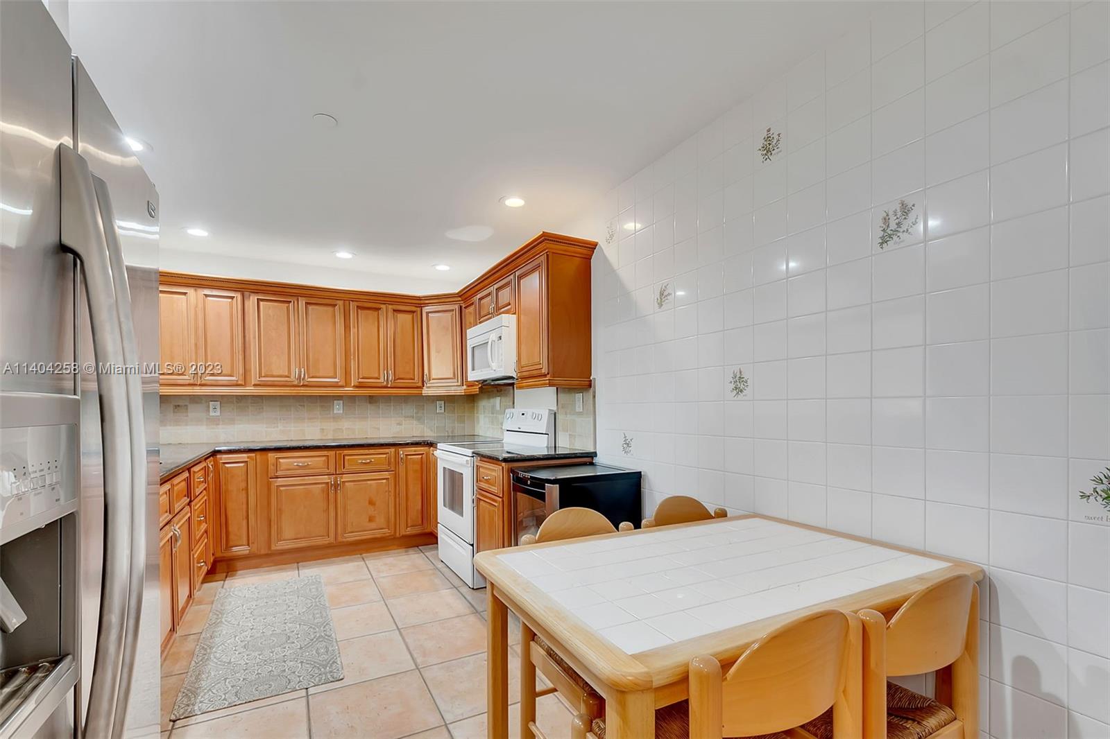 151 Crandon Blvd Unit: 237