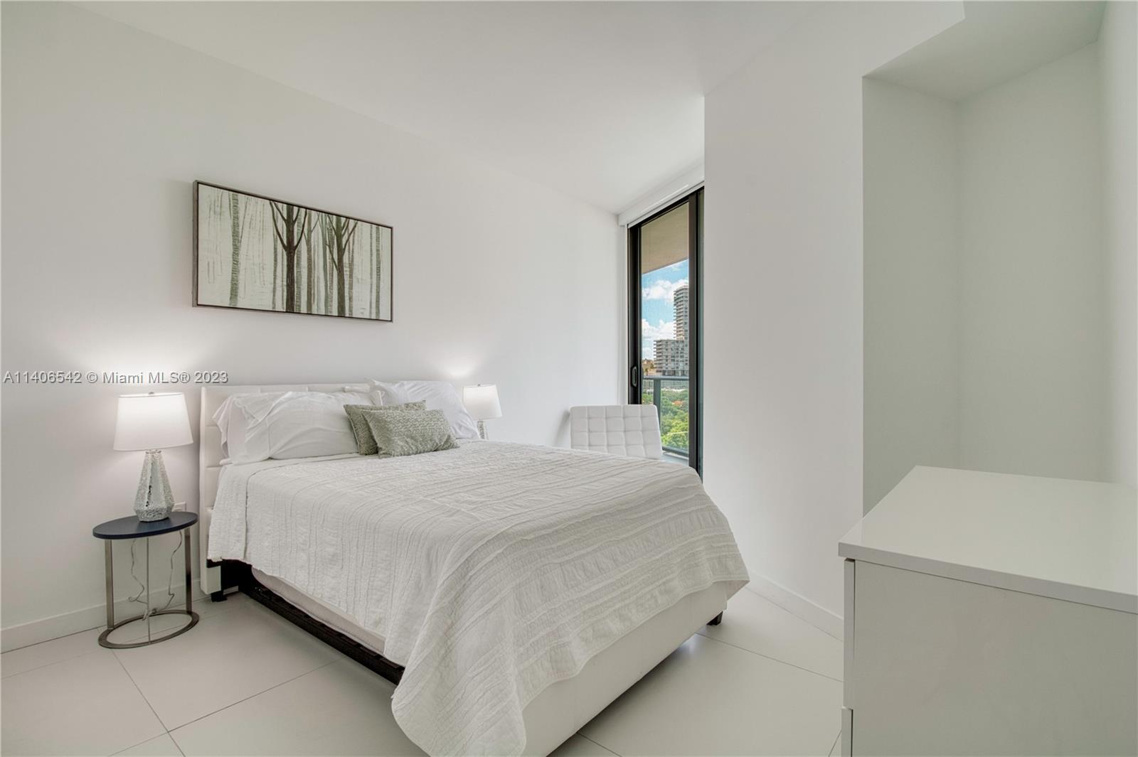 501 NE 31st St Unit: 610