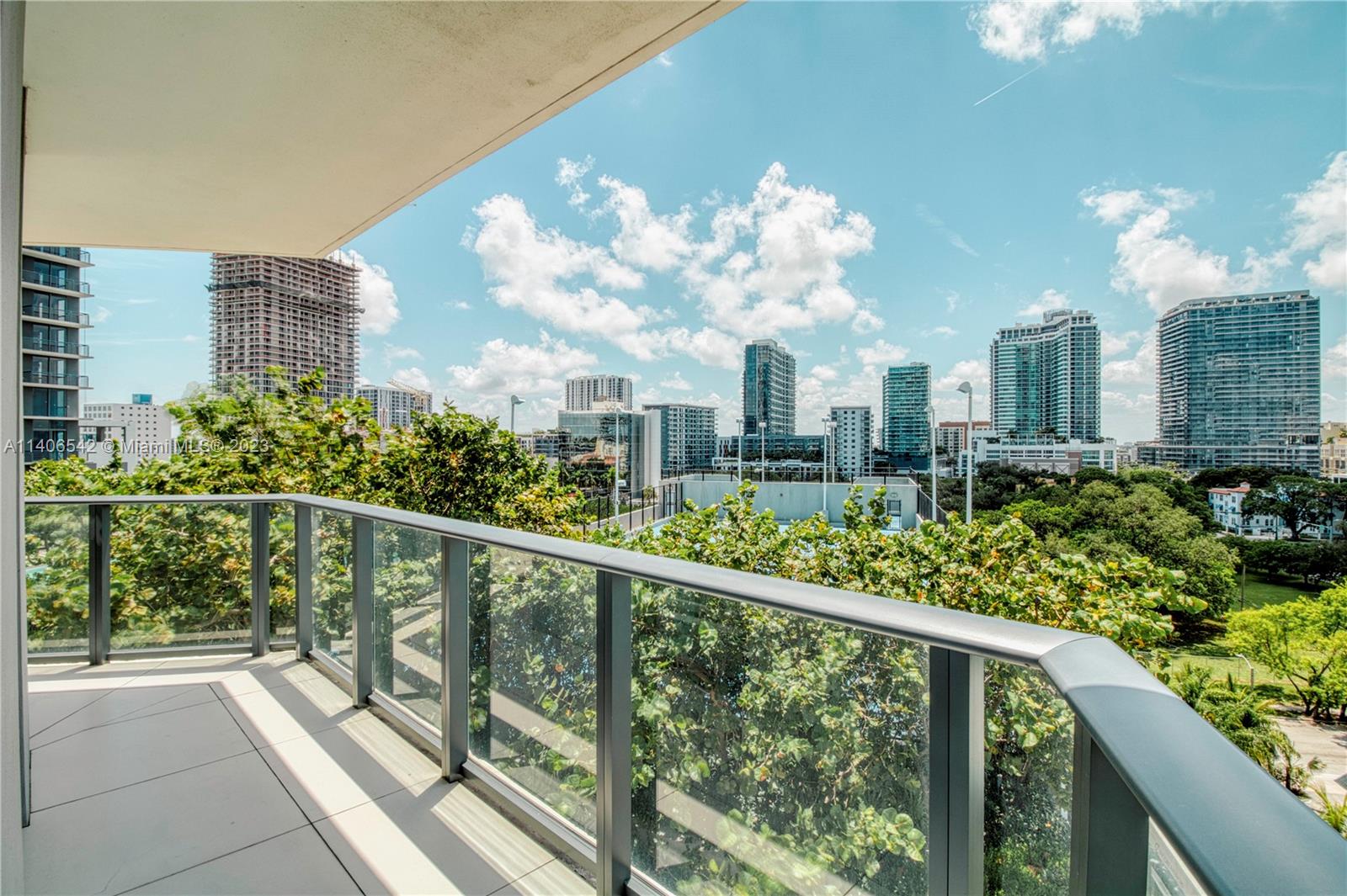 501 NE 31st St Unit: 610