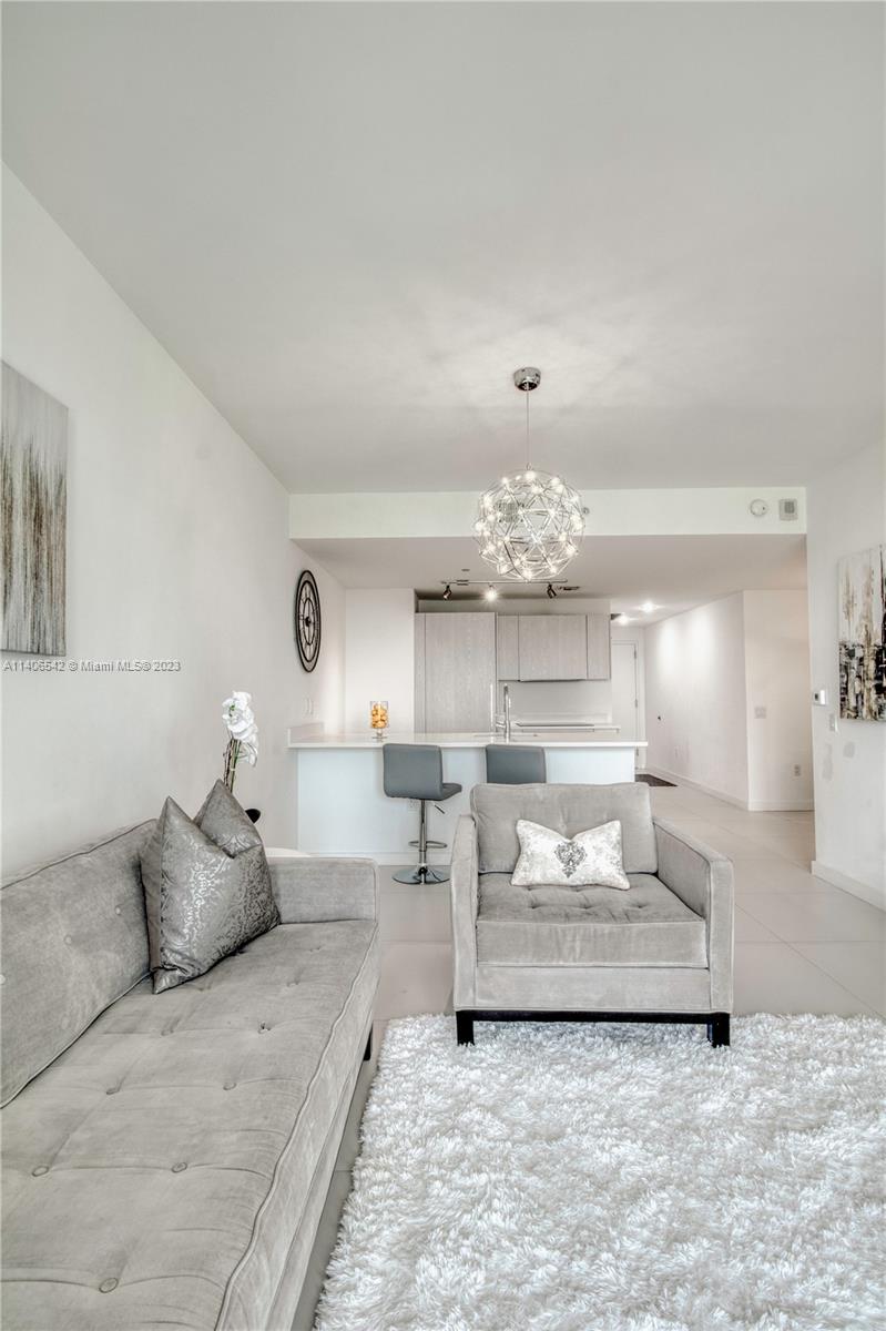 501 NE 31st St Unit: 610
