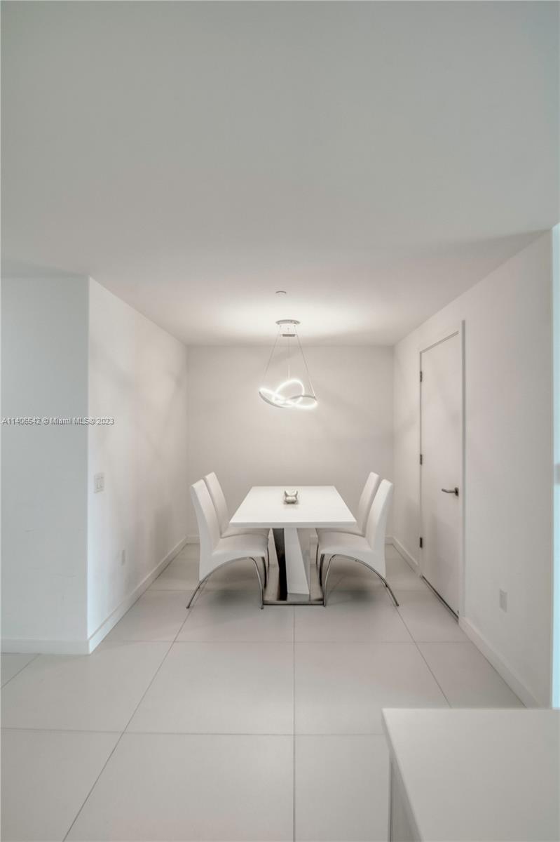501 NE 31st St Unit: 610