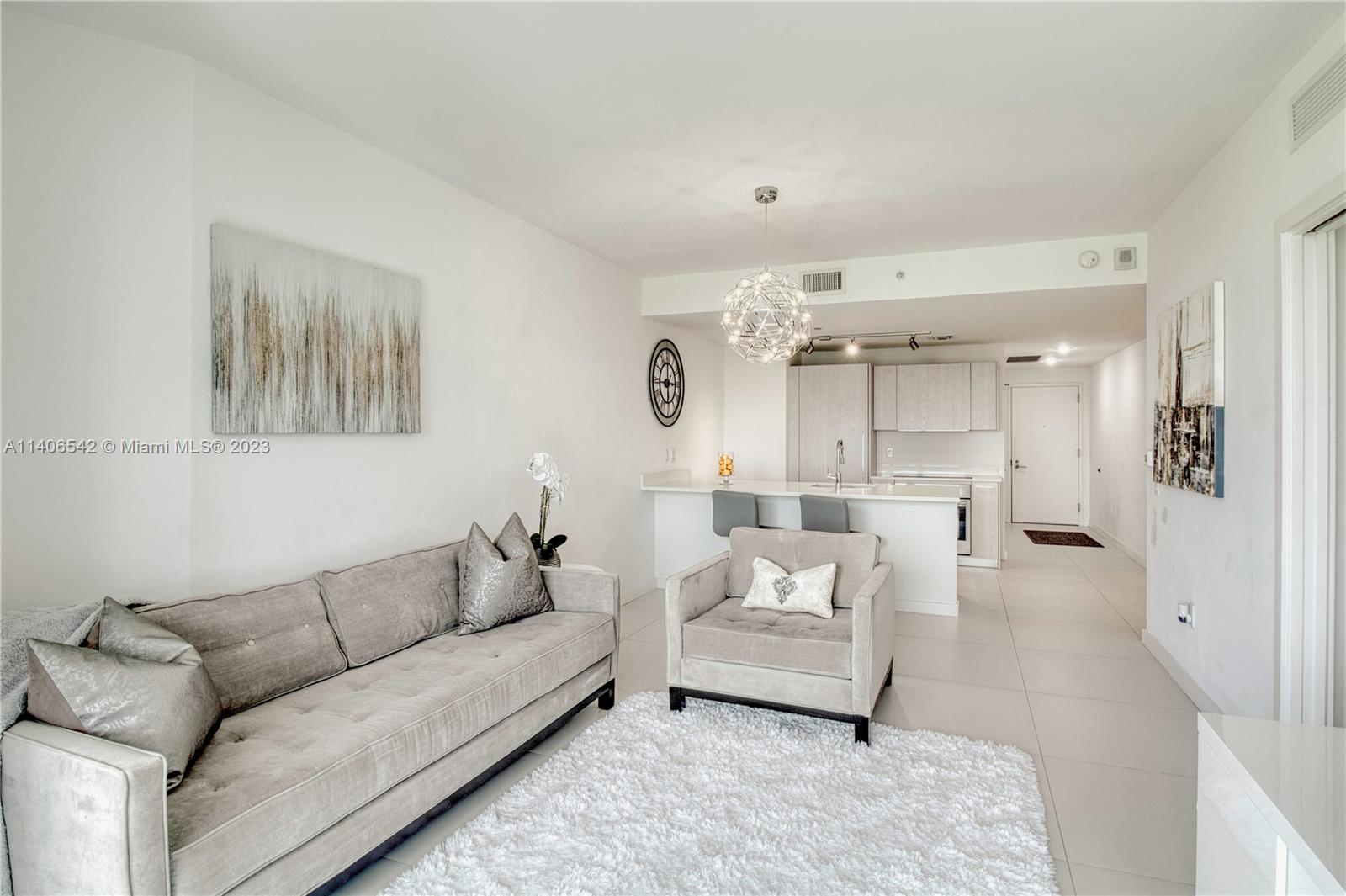 501 NE 31st St Unit: 610
