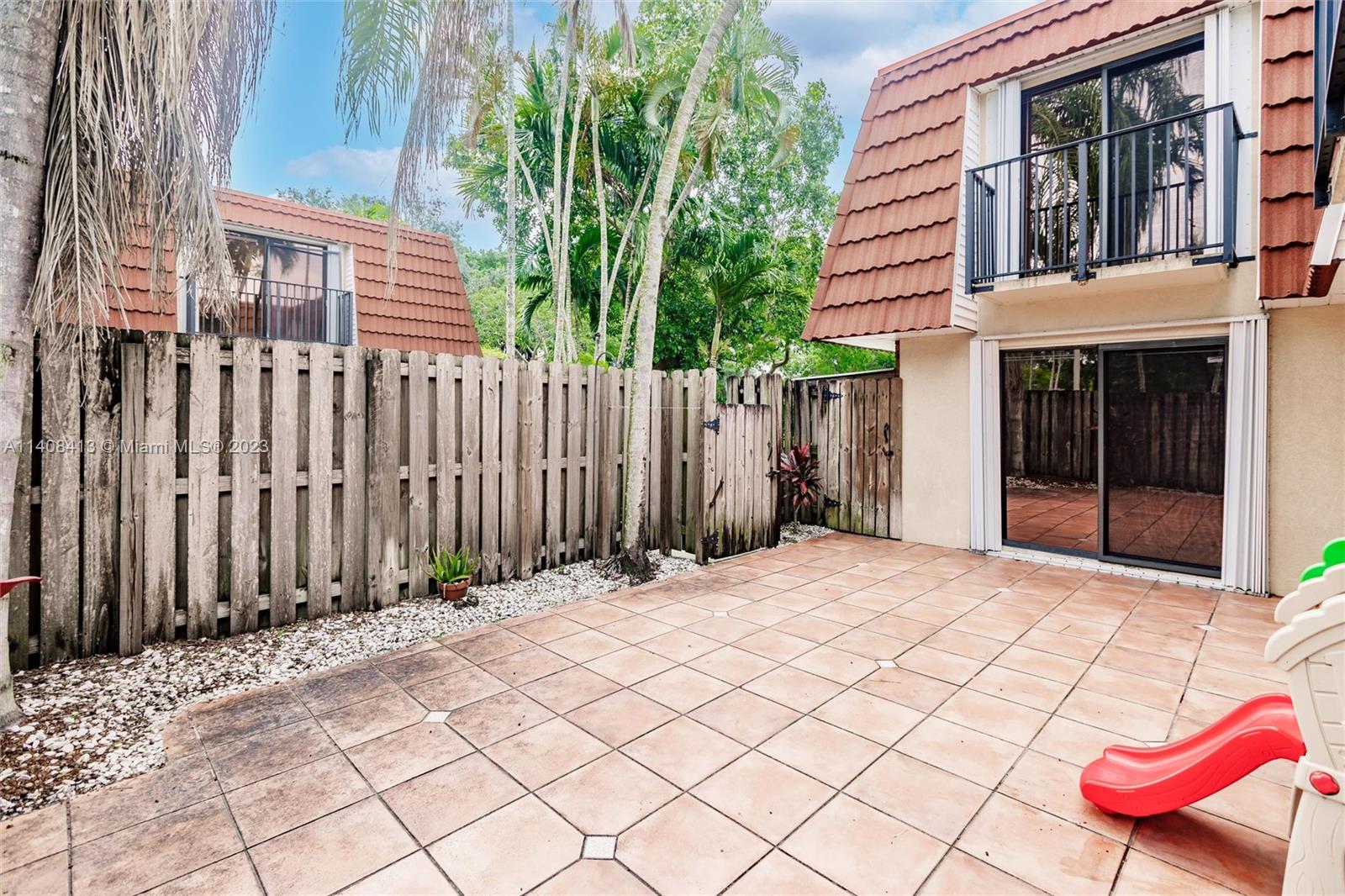 9850 NW 6th Pl # 9850