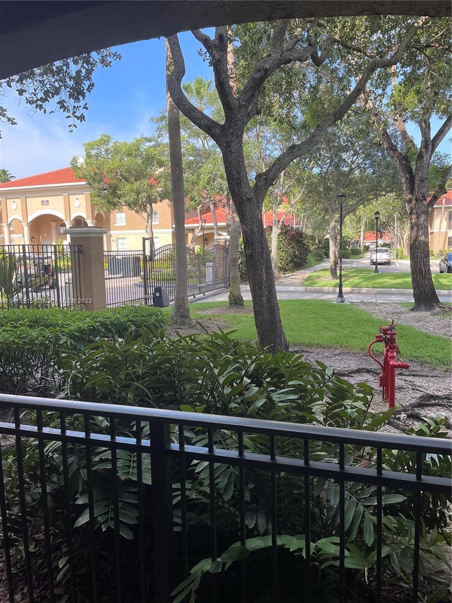160 SW 117th Ter Unit: 6107