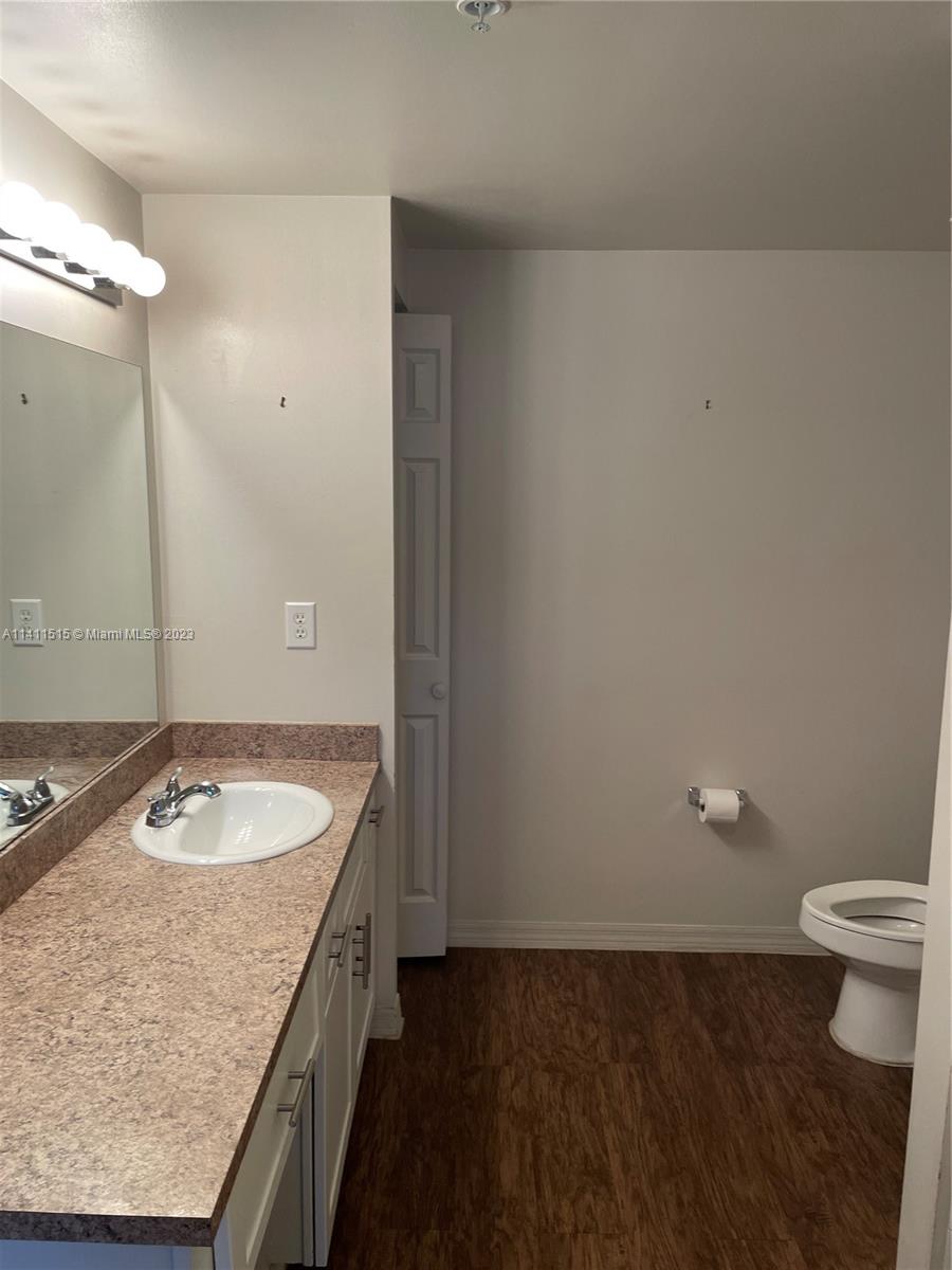 160 SW 117th Ter Unit: 6107
