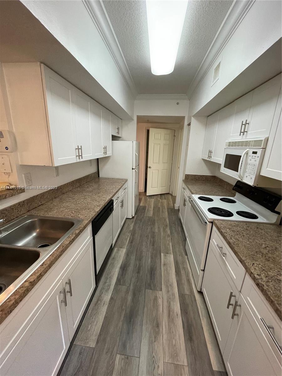 160 SW 117th Ter Unit: 6107
