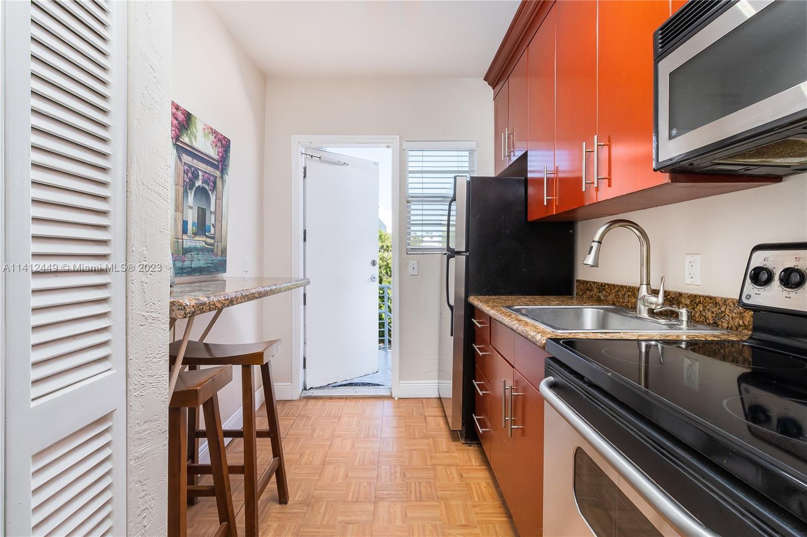 1241 14th St Unit: 11