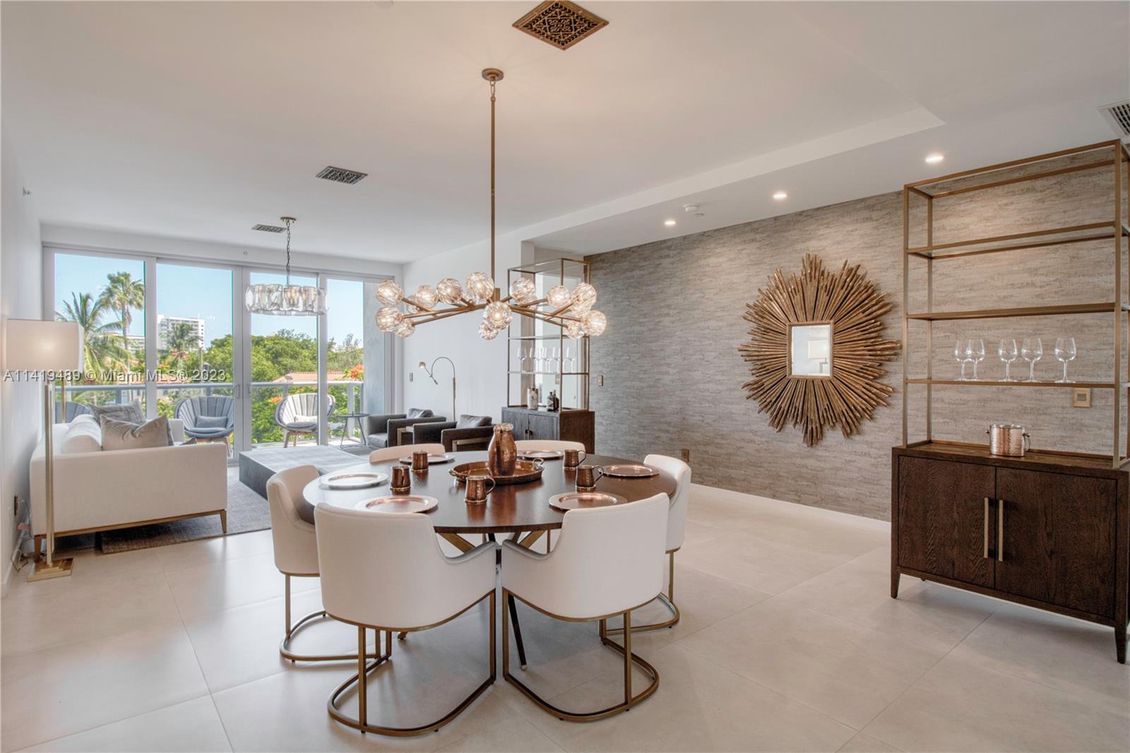 529 SW 11th St Unit: PH302