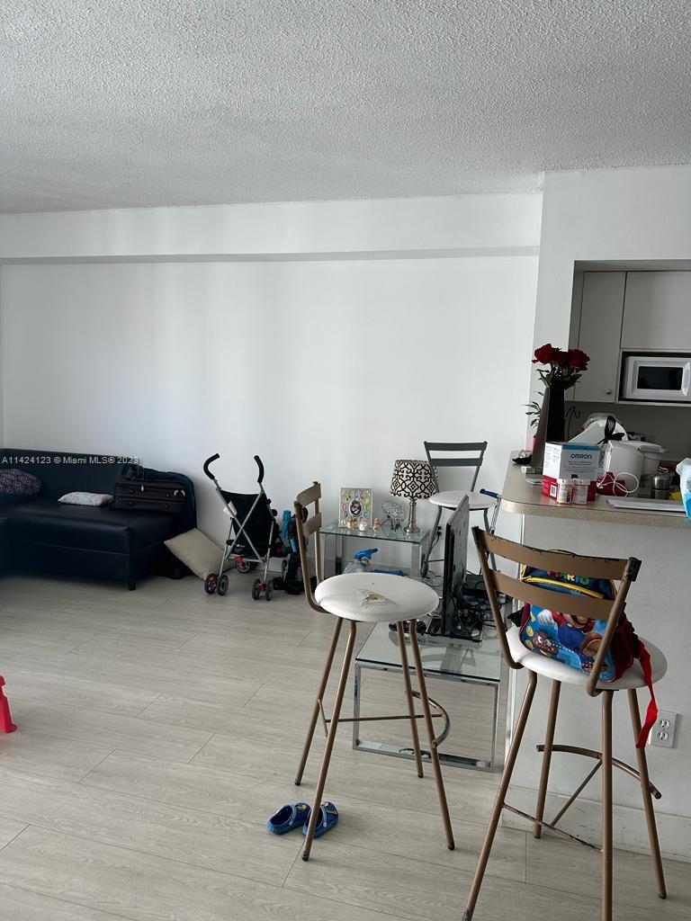 5077 NW 7 St Unit: 1214