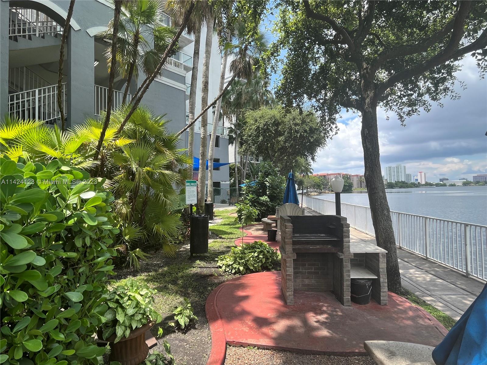 5077 NW 7 St Unit: 1214