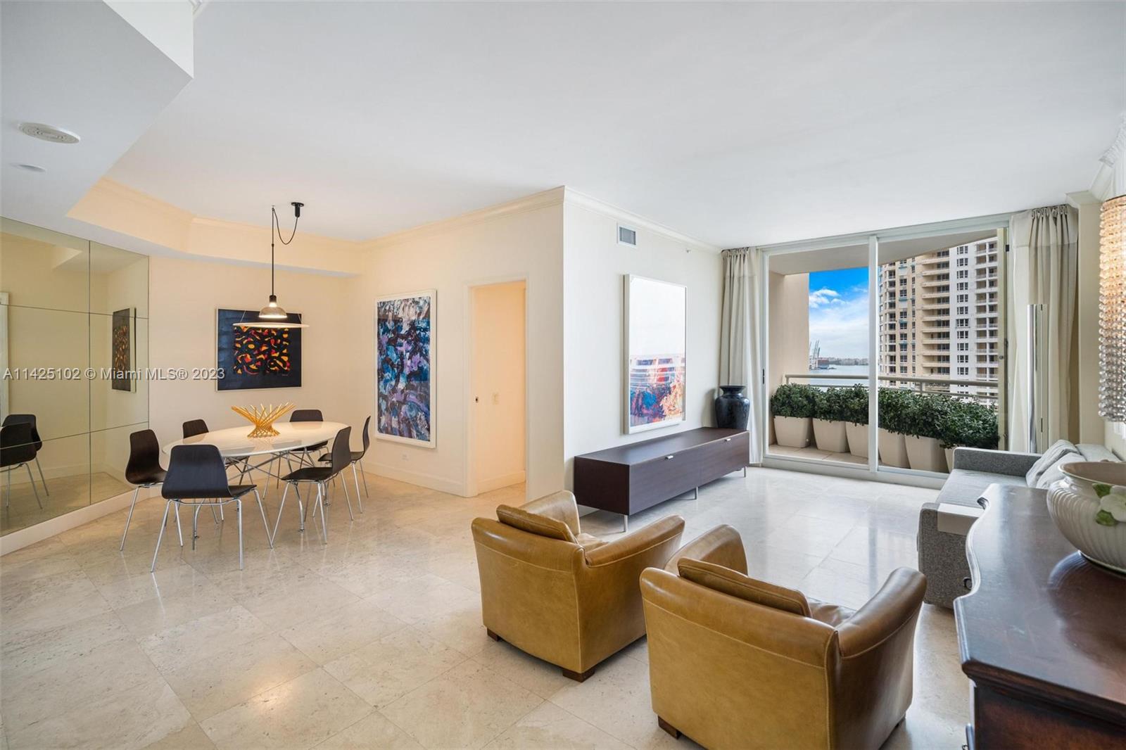 888 Brickell Key Dr # 1809