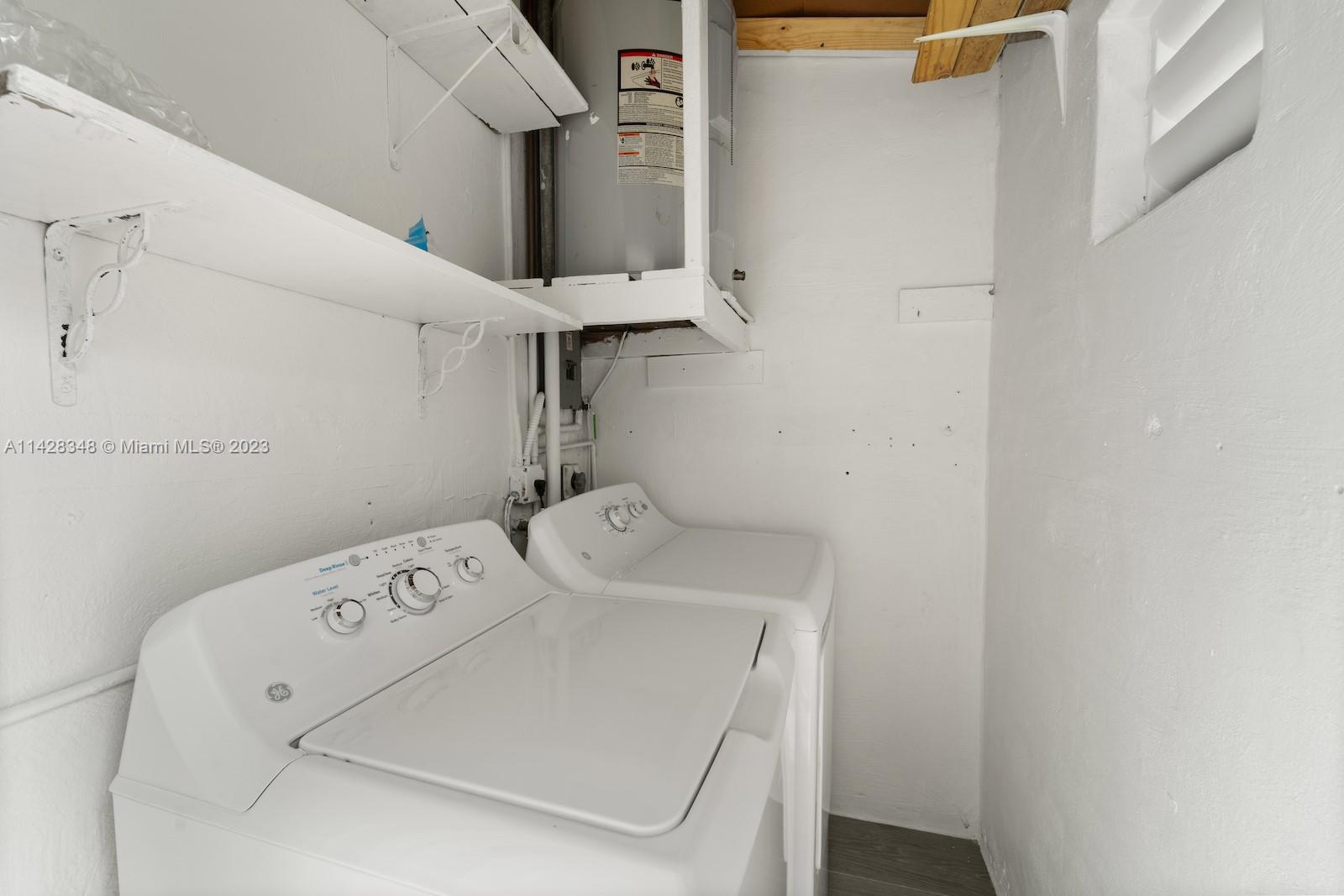 5172 NW 5th St Unit: 5172 Rear Unit