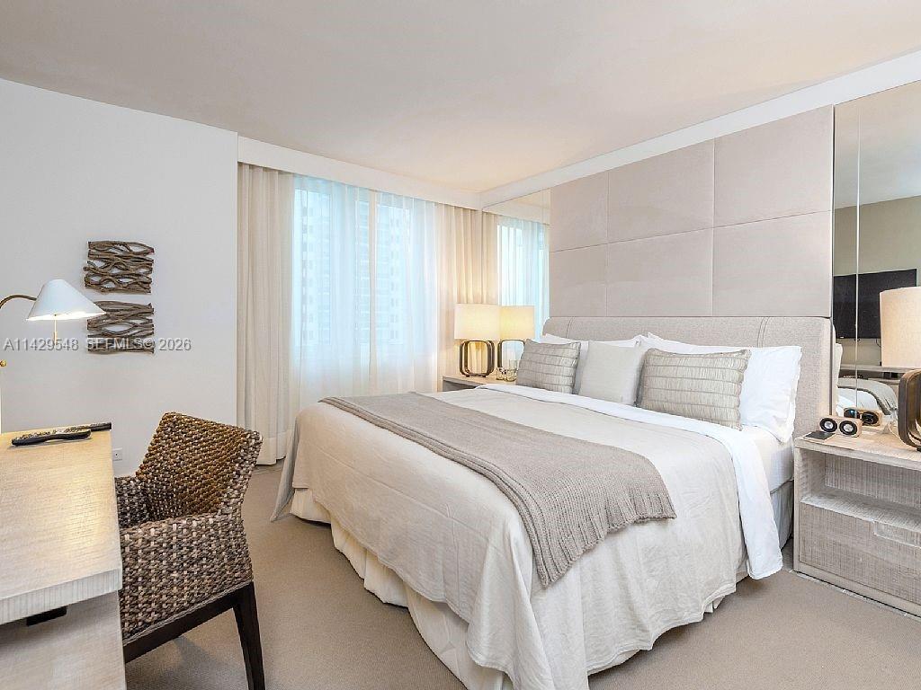 102 24th St Unit: 1006