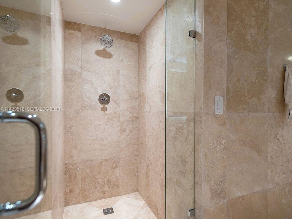 102 24th St Unit: 1006