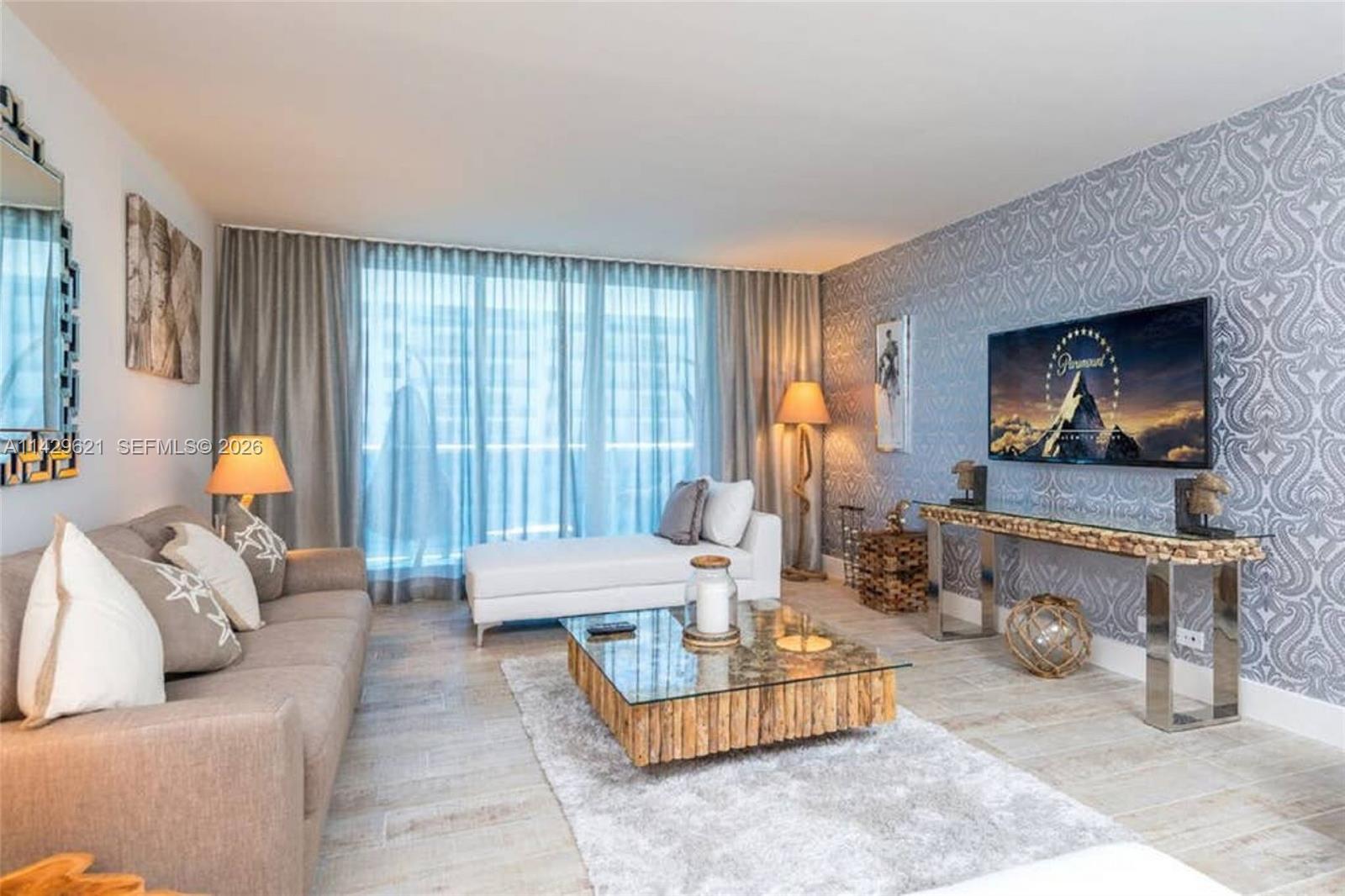 102 24th St Unit: 1108